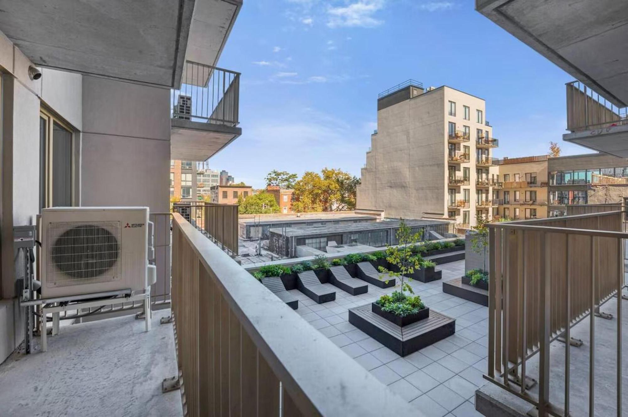 Stylish Brooklyn Retreat - Steps To G Train 5* New York