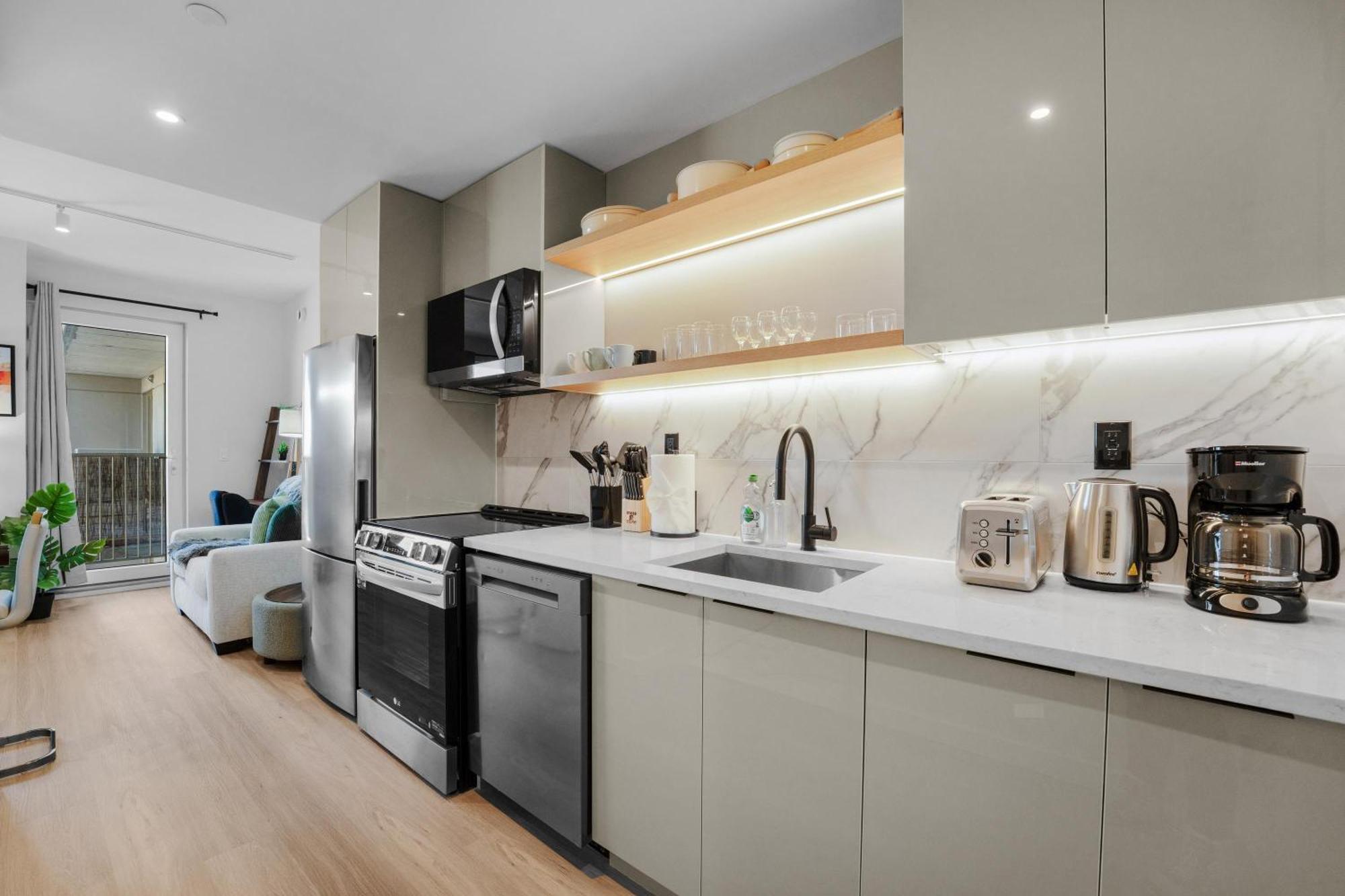 Stylish Brooklyn Retreat - Steps To G Train Hotel New York