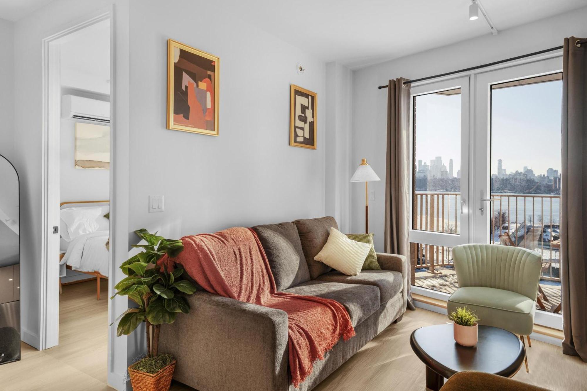 Stylish Brooklyn Retreat - Steps To G Train Hotel New York