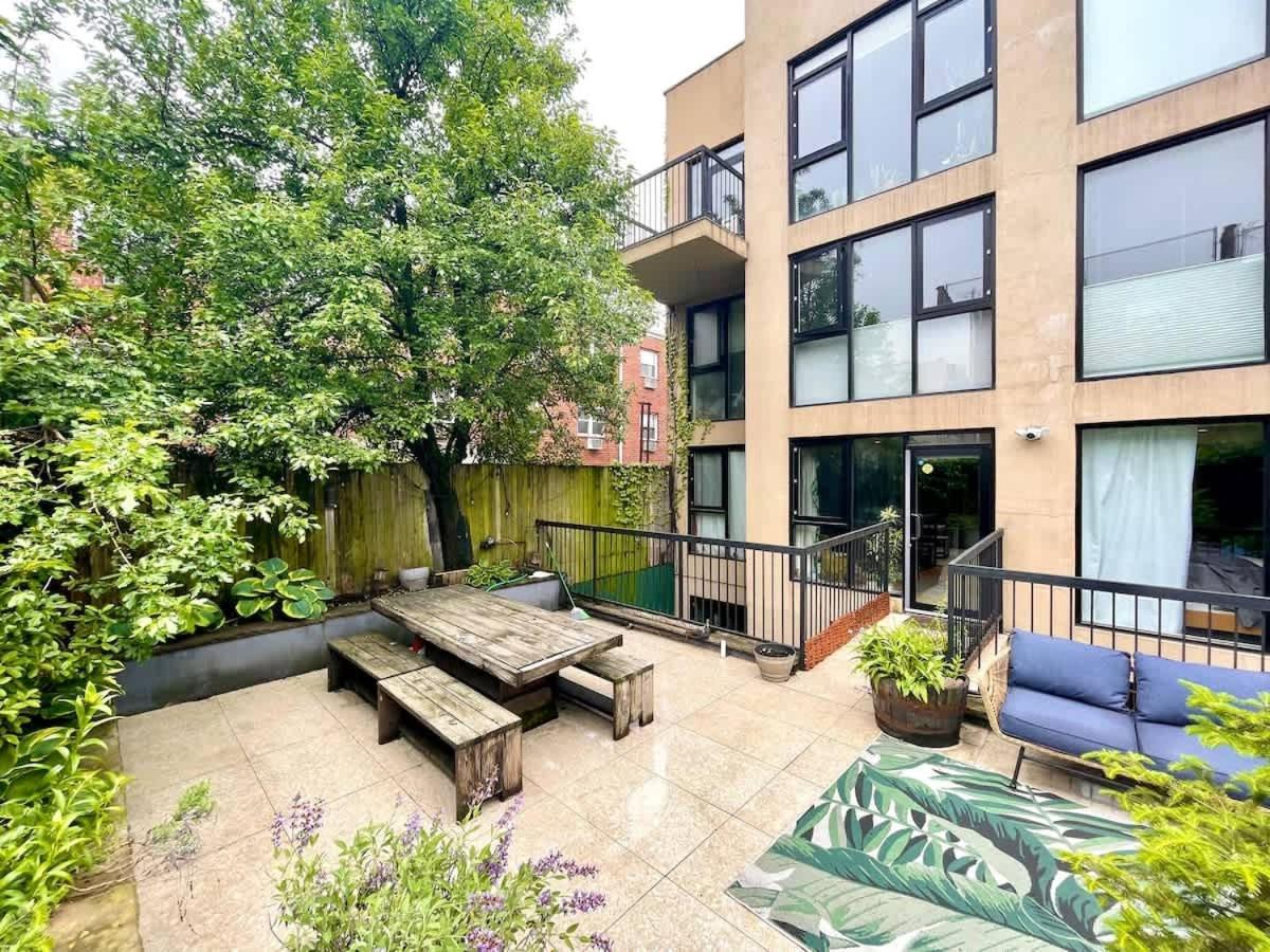Bright 2-story Brooklyn Oasis W Patio & Fire Pit * New York
