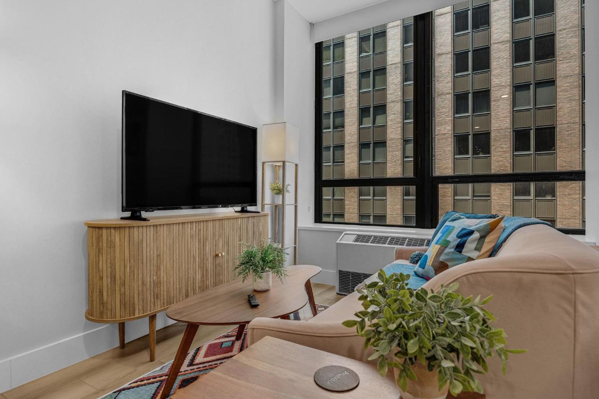 Apartment Fidi W Work Setup By Anyplace - 11696 *