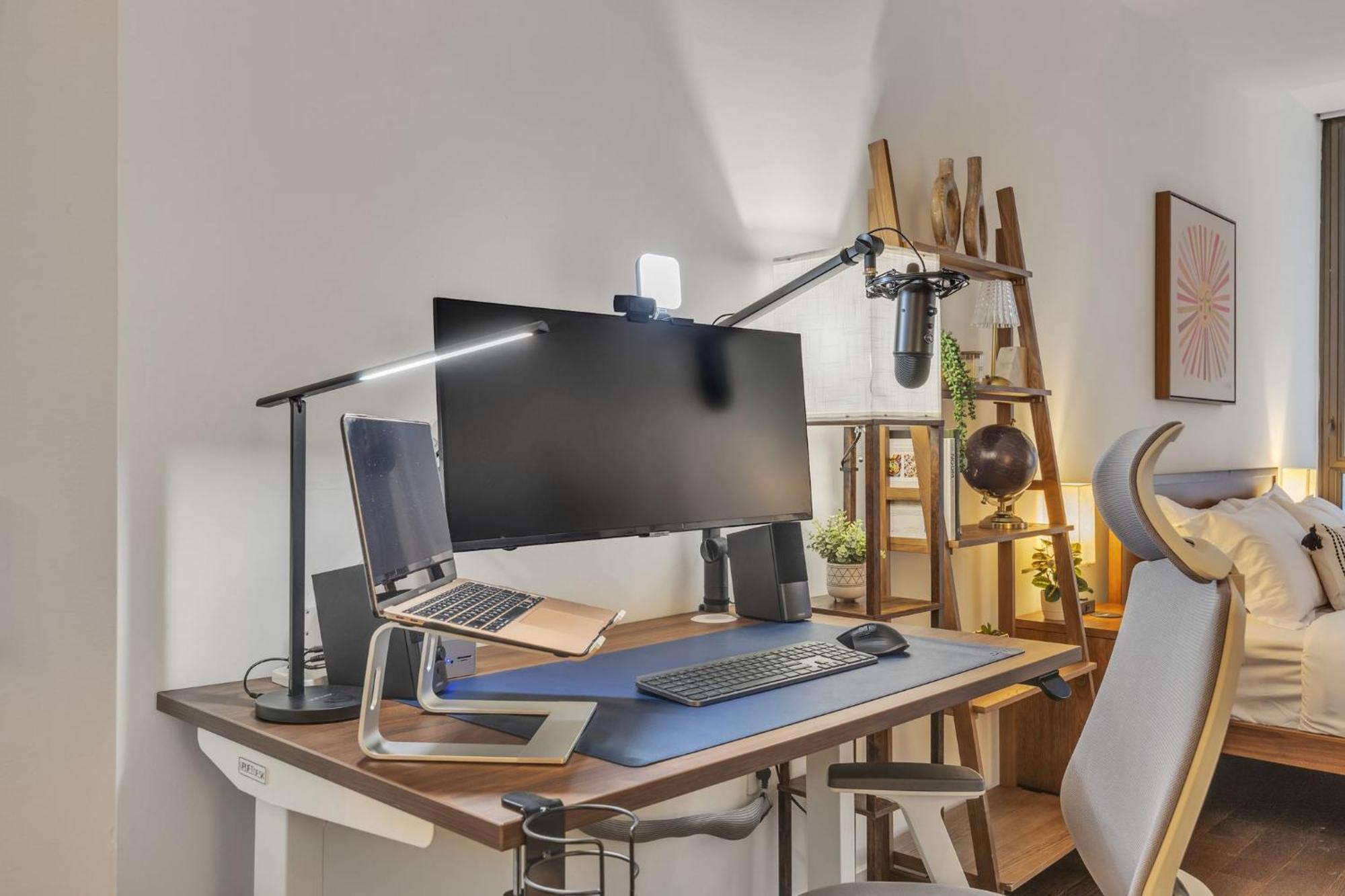 Apartment Fidi W Work Setup By Anyplace - 11660 *