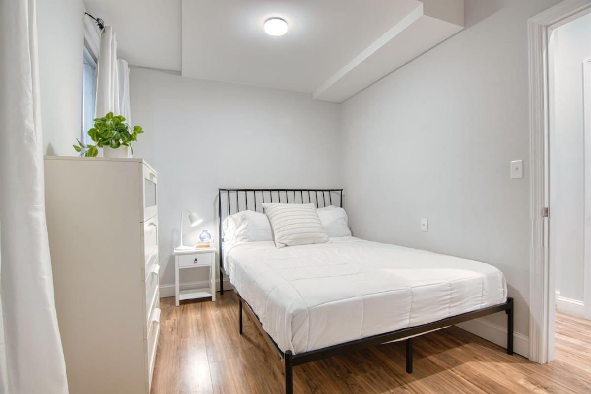 Serenity On The Reservoir Elegant 2br Modern Oasis Brand-new Build, Luxe Touches & Lightning-fast Wifi, Ac Apartment *