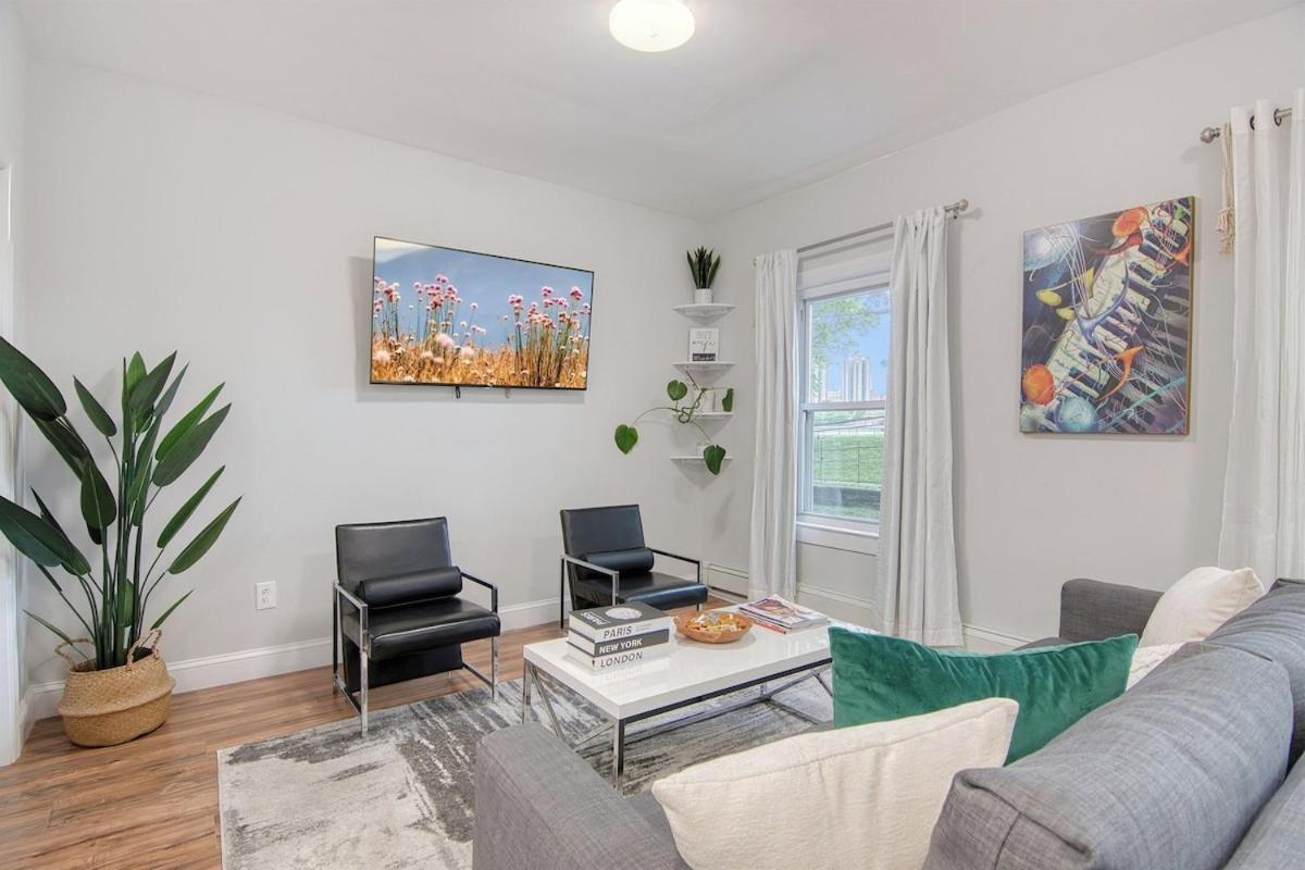 Beauty On The Reservoir Luxury New-build 2br W King Bed, Designer Finishes Ultra-fast Wifi And Ac Apartment New York