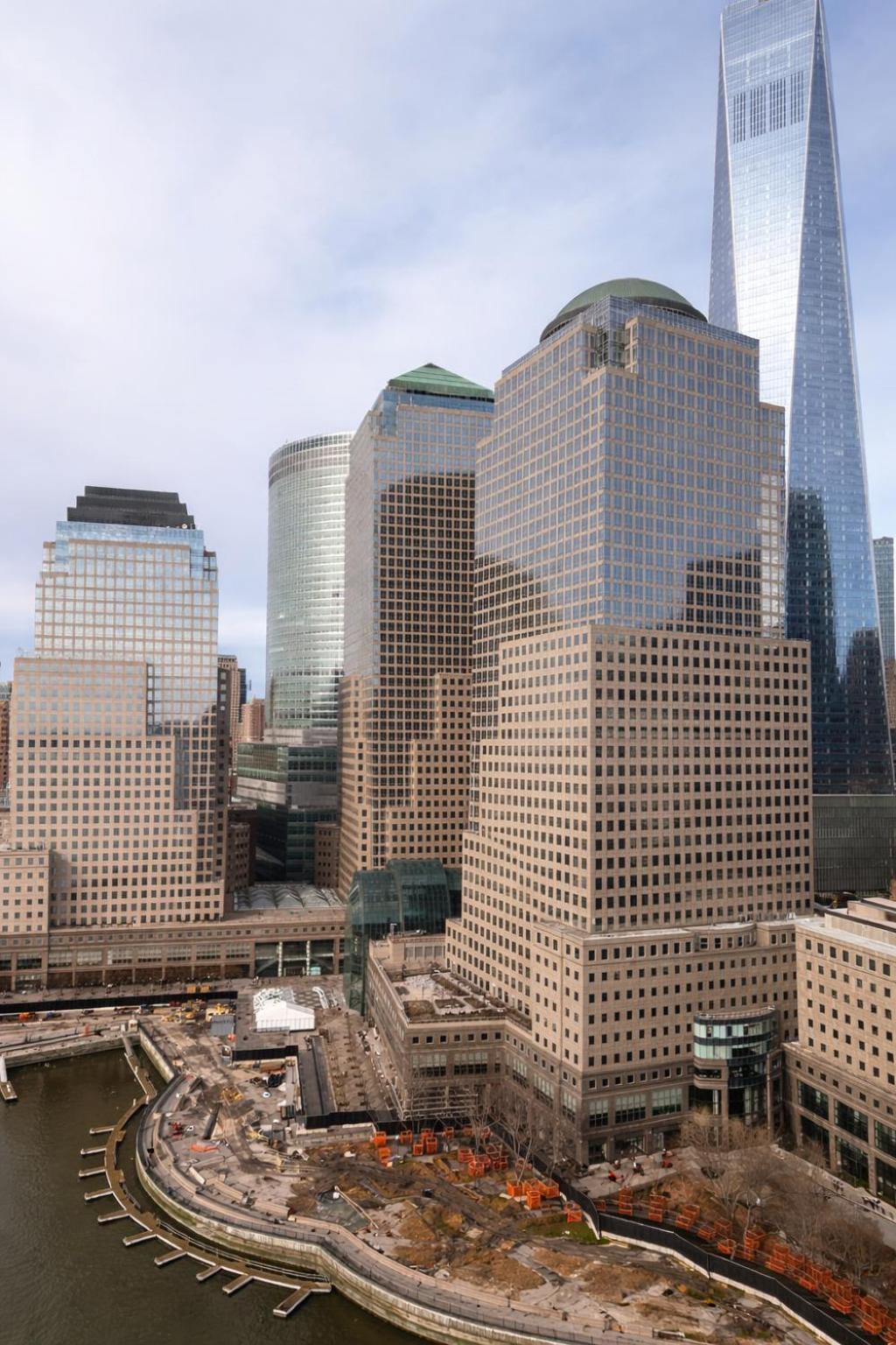 Skyline With Hudson Views Modern Battery Park Apartment *