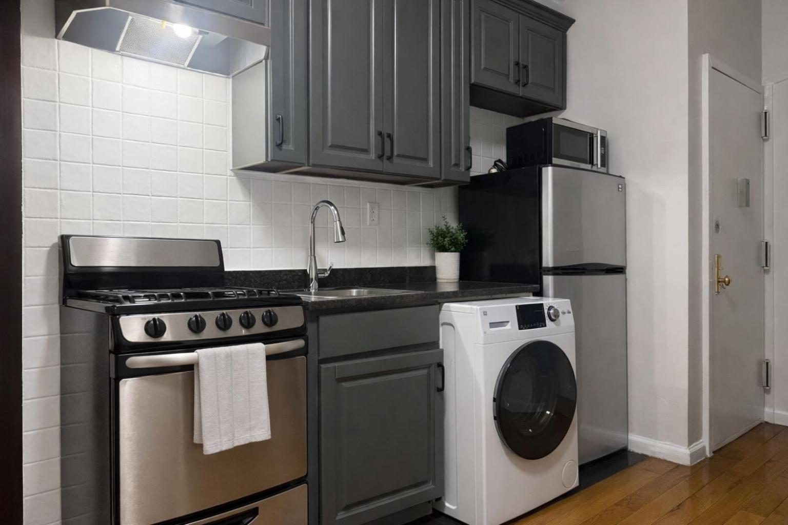 Apartment Comfortable, Budget Apartments-1