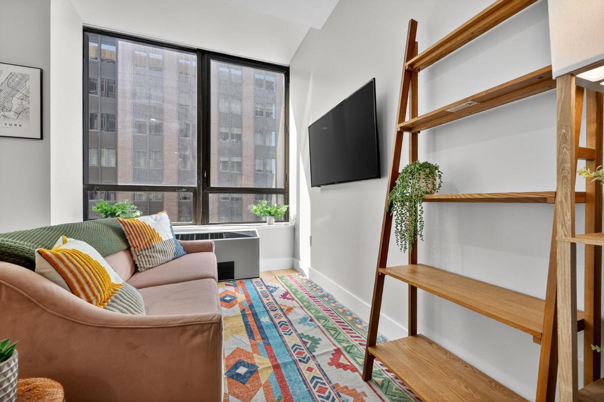 Fidi W Work Setup By Anyplace - 11712 New York