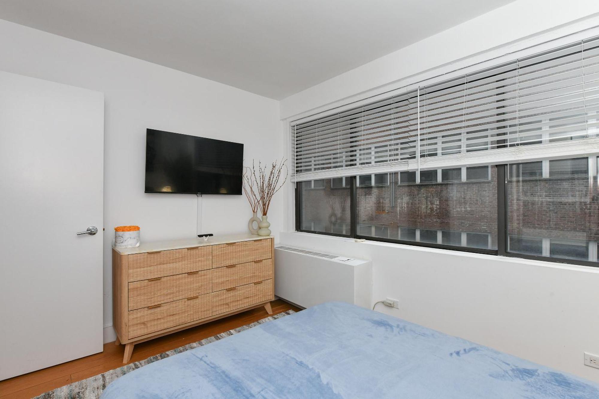 Chic 1 Bedroom In Midtown Manhattan Apartment