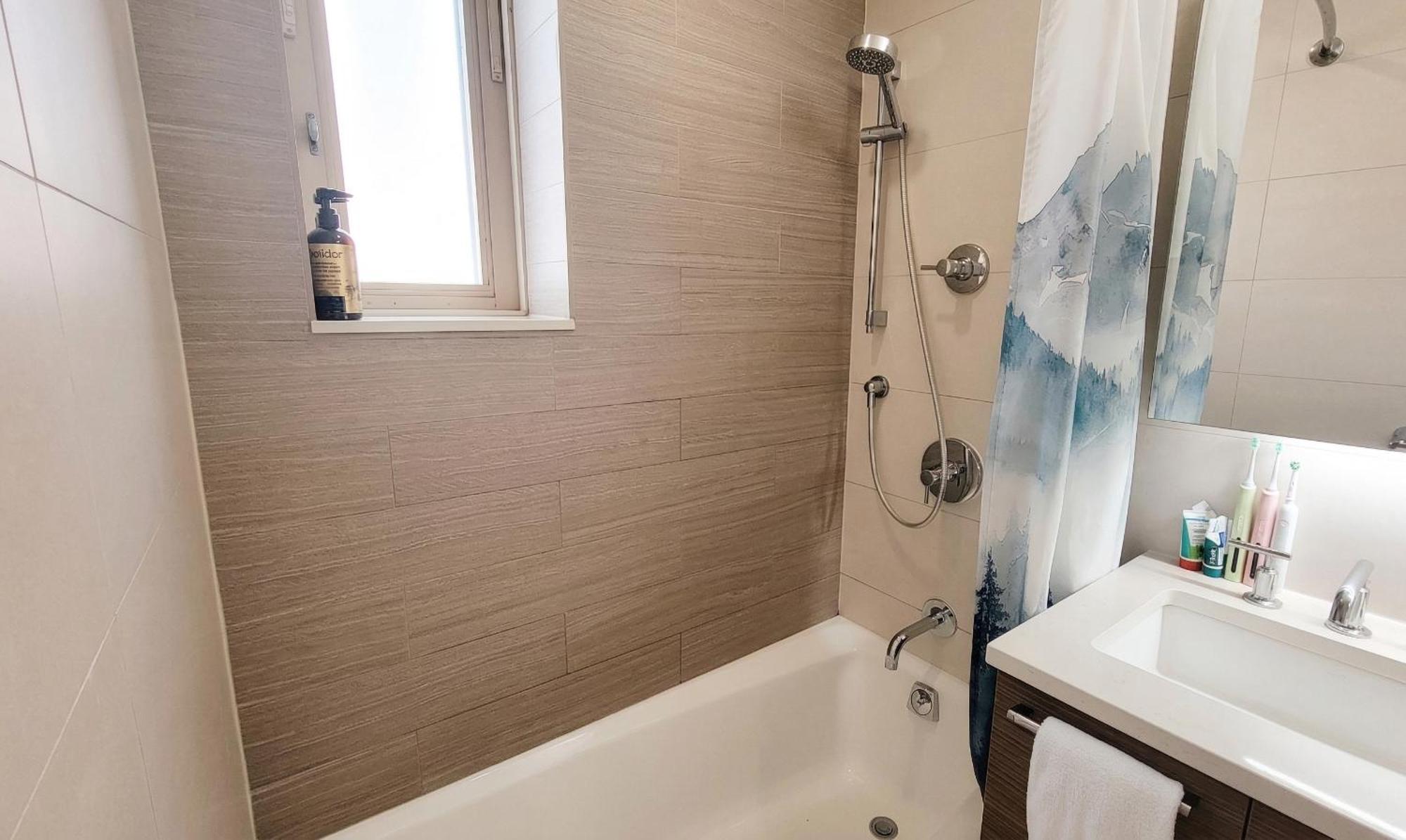 Spacious Luxury 1br With Empire State Building Views Apartment *
