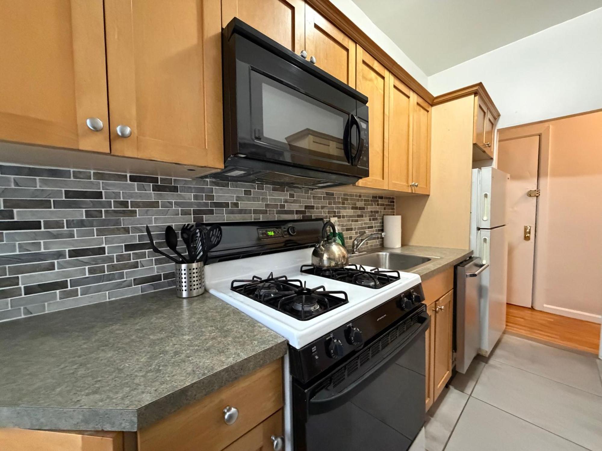 Park Apartment *