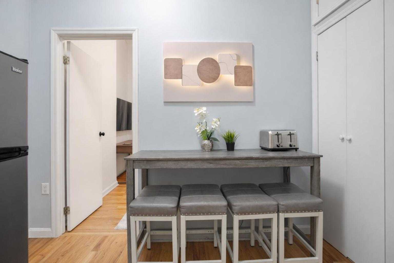 2bd Modern In Manhattan Apartment *