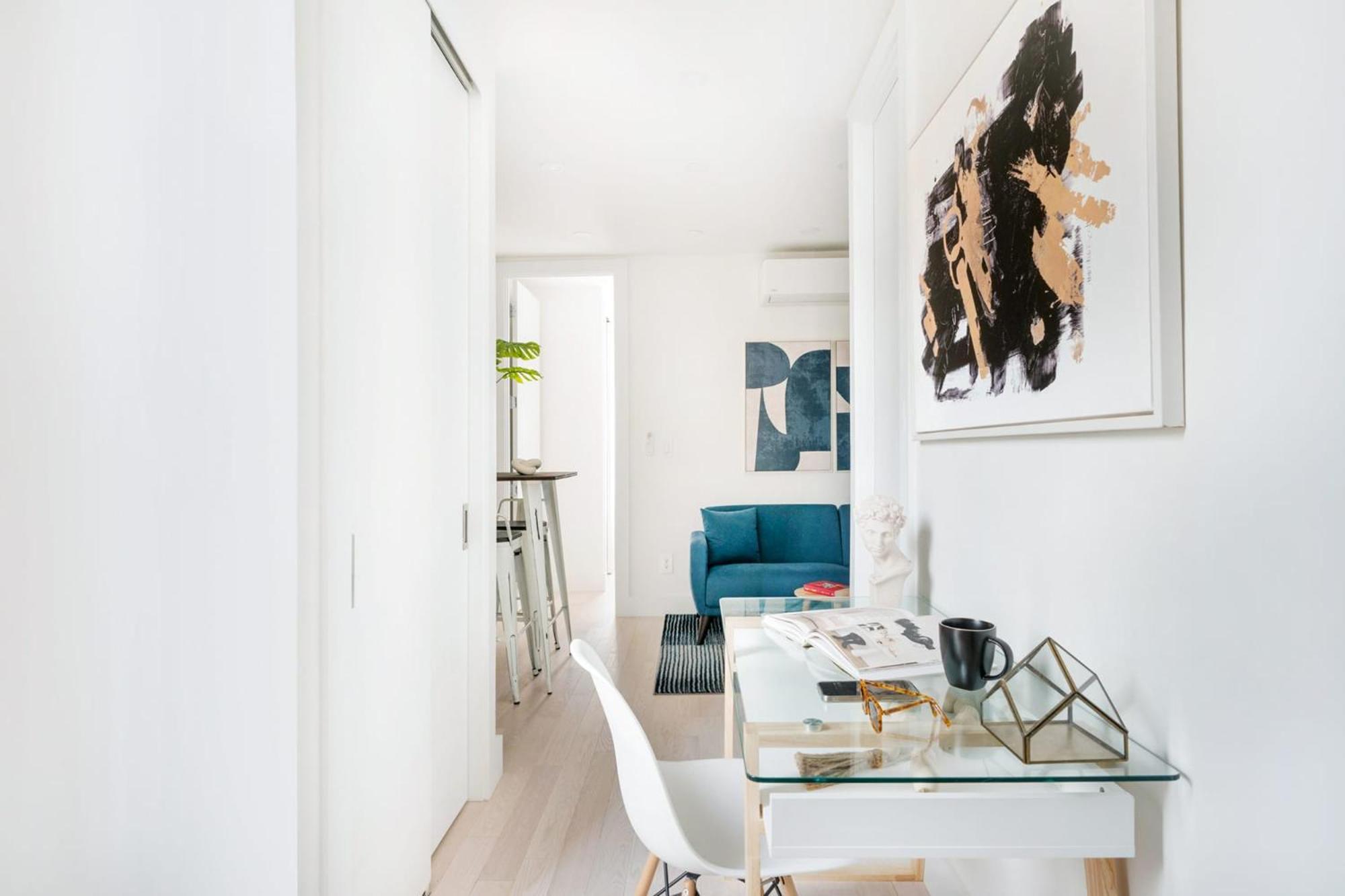 48-4fe 2br Prime Midtown West Apartment