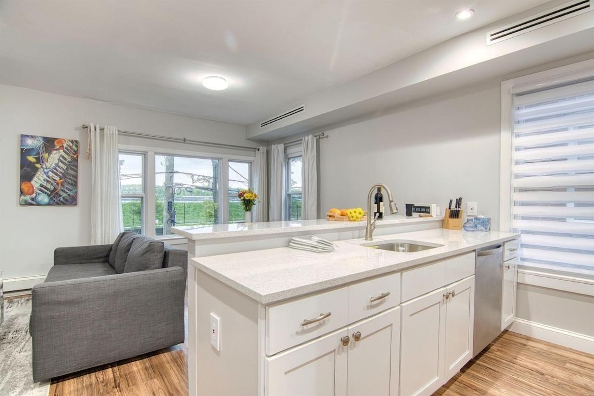Beauty On The Reservoir Luxury New-build 2br W King Bed, Designer Finishes Ultra-fast Wifi And Ac