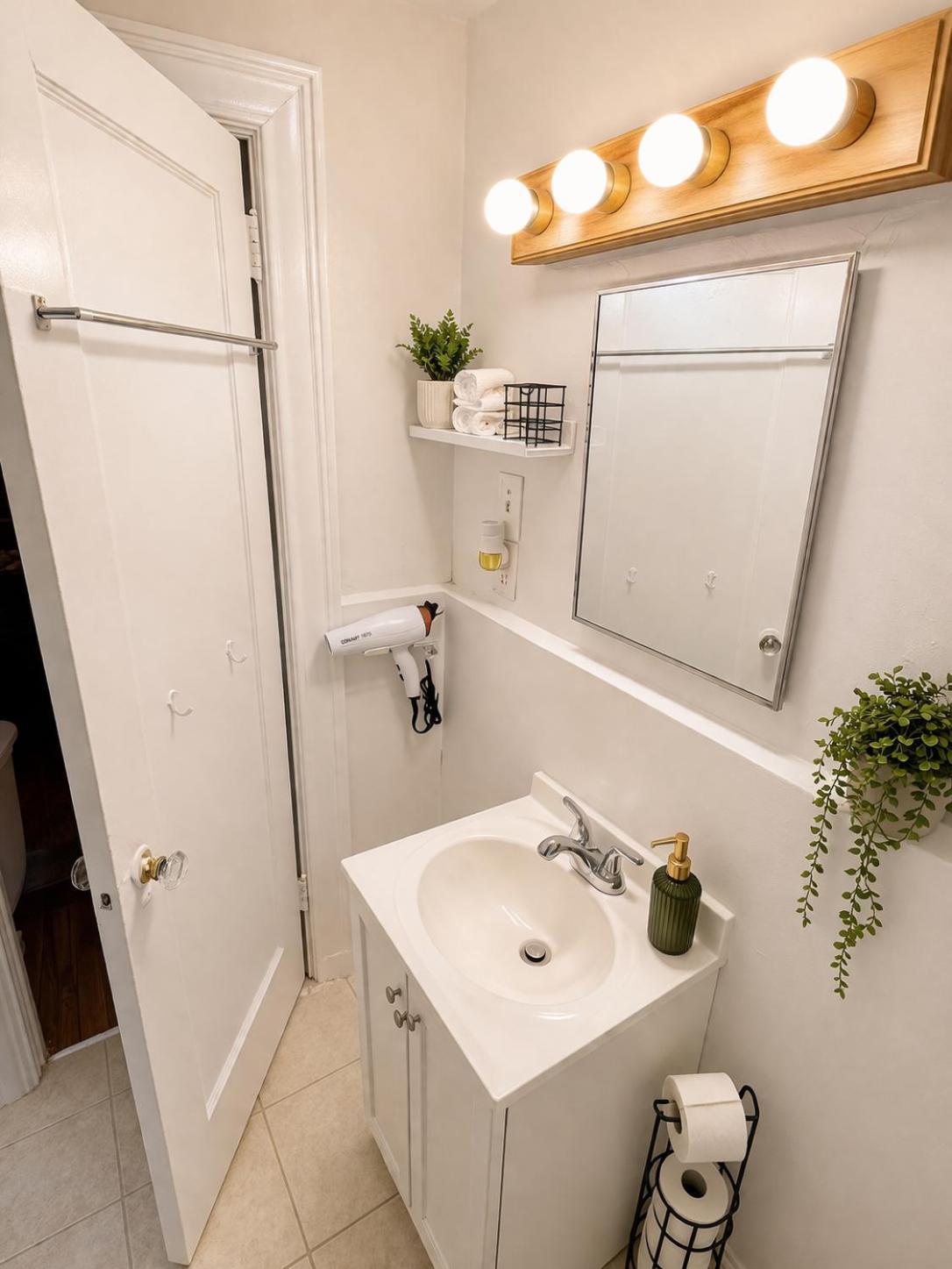 Flatiron Bright 1br With Living Room, Floor Location In Fancy Manhattan Apartment *