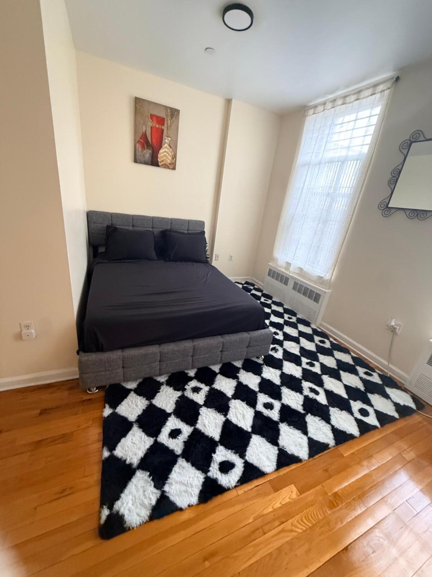 Apartment Throopstar