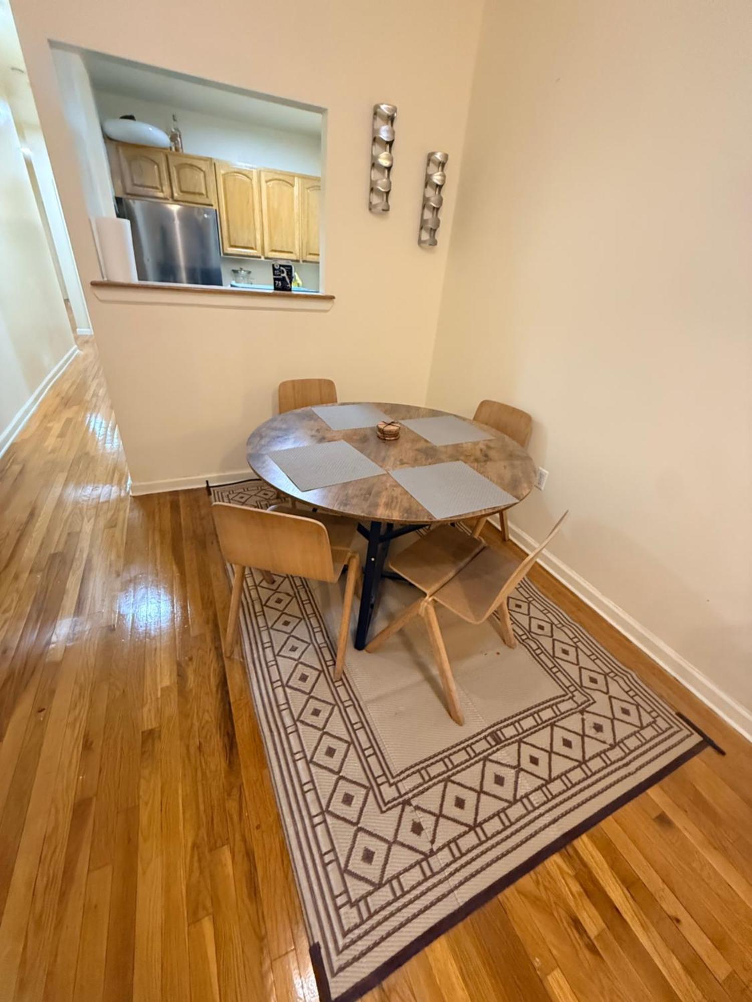 Apartment Throopstar