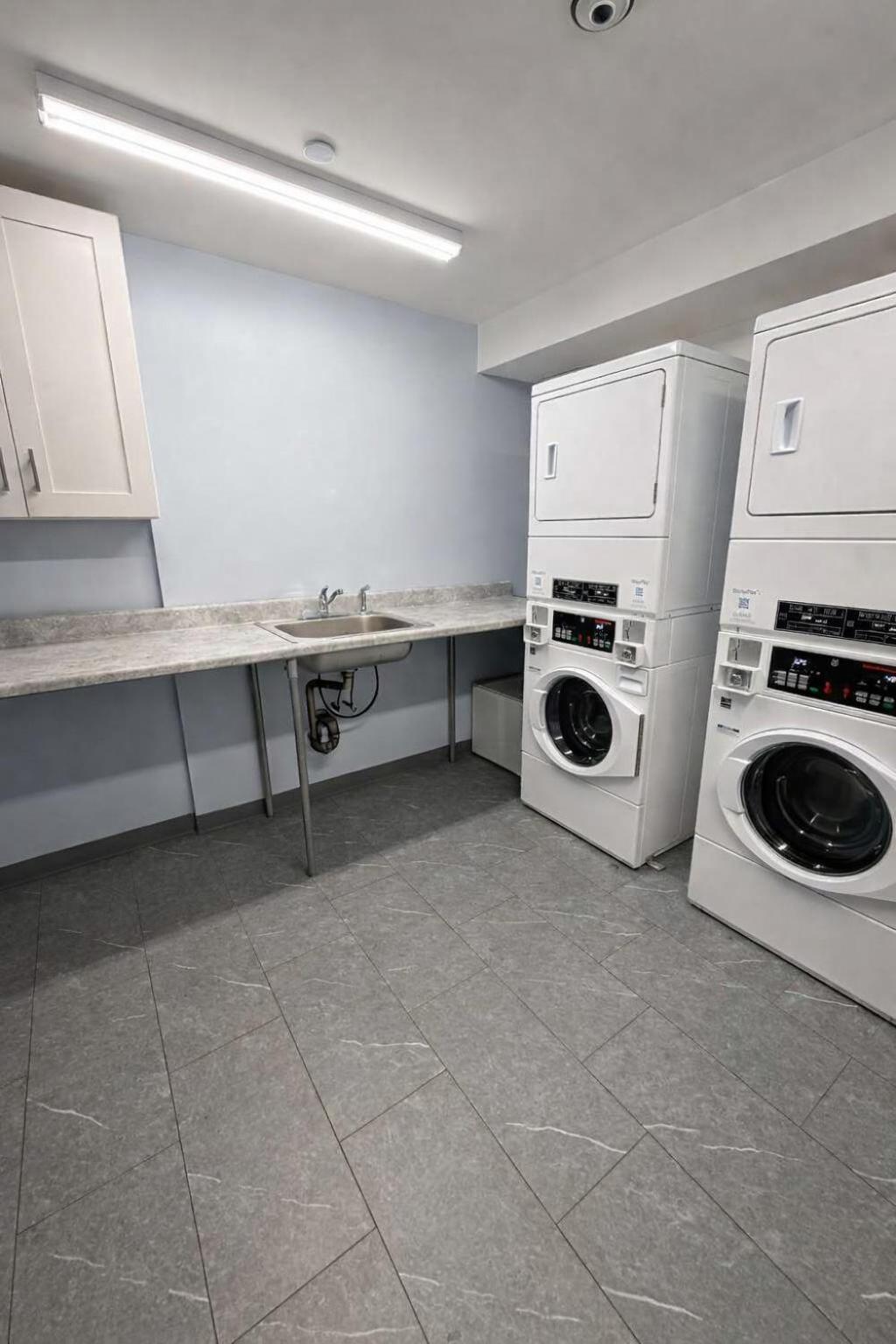 Lic Modern Minutes To Manhattan Apartment *