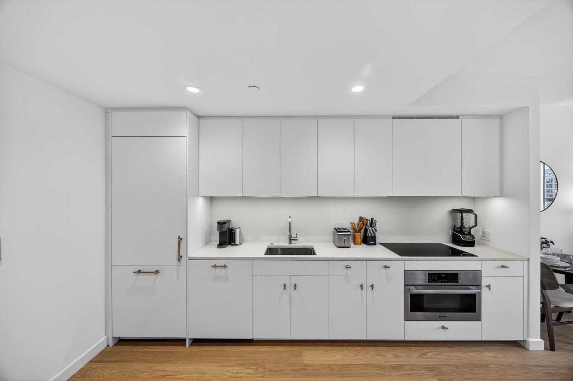 Greenpoint 1br W Work Setup By Anyplace - 11740 Apartment *