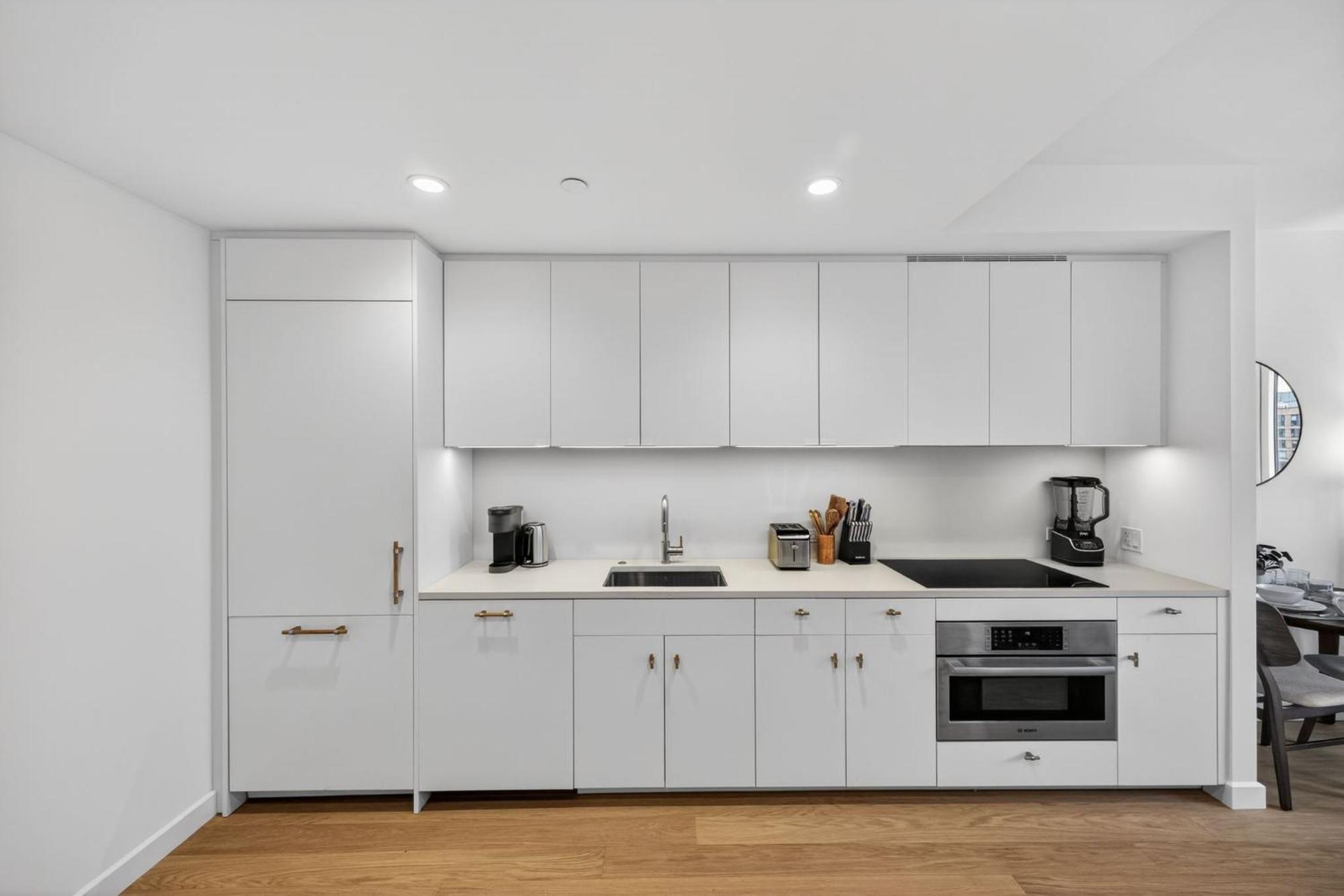 Greenpoint 1br W Work Setup By Anyplace - 11756 New York