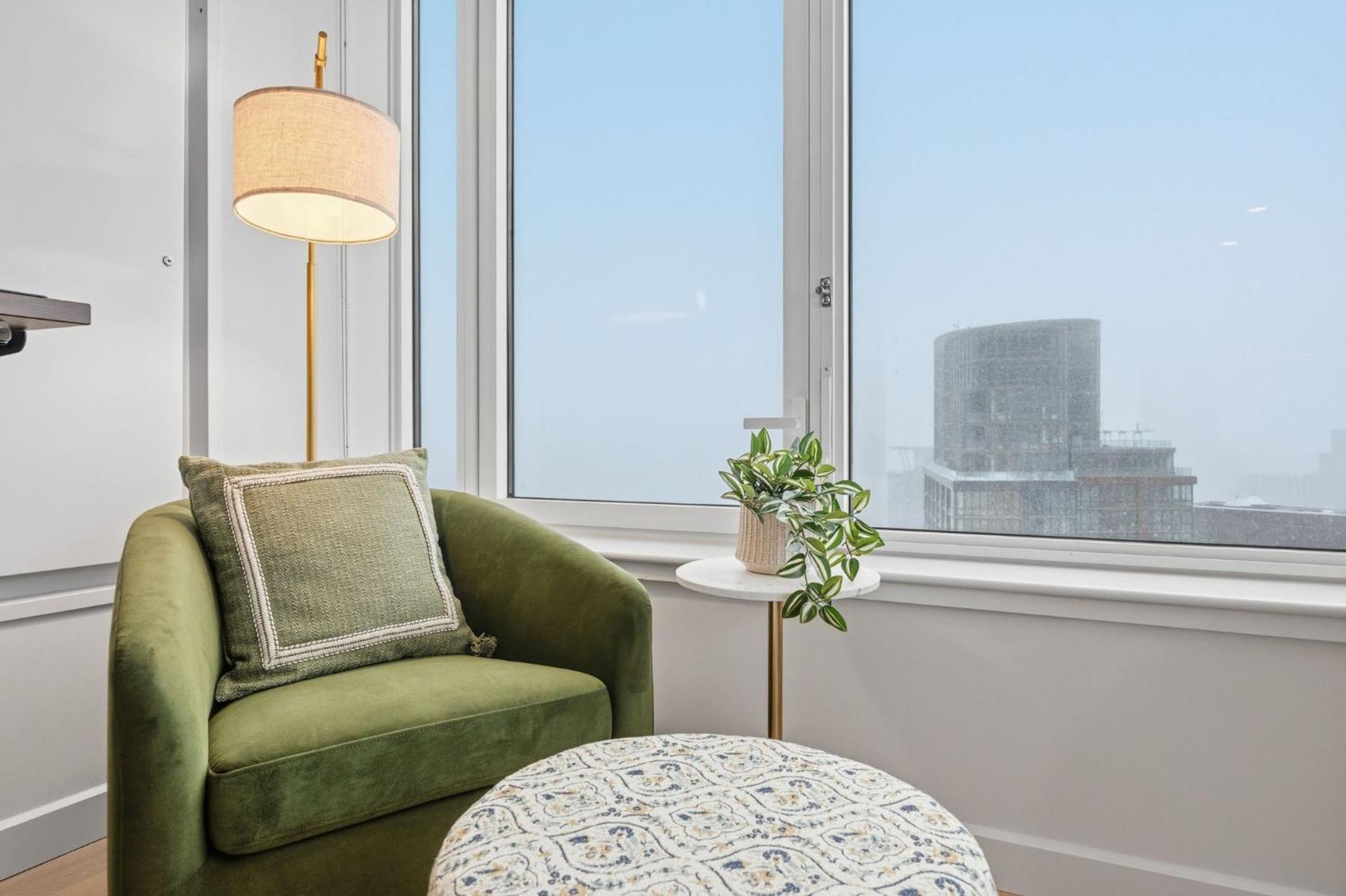 Greenpoint 1br W Work Setup By Anyplace - 11741 New York