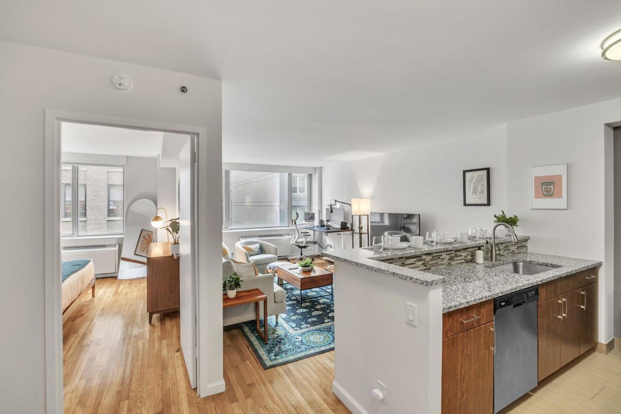 Apartment Chelsea 1 Bedroom W Work Setup By Anyplace - 11652 New York