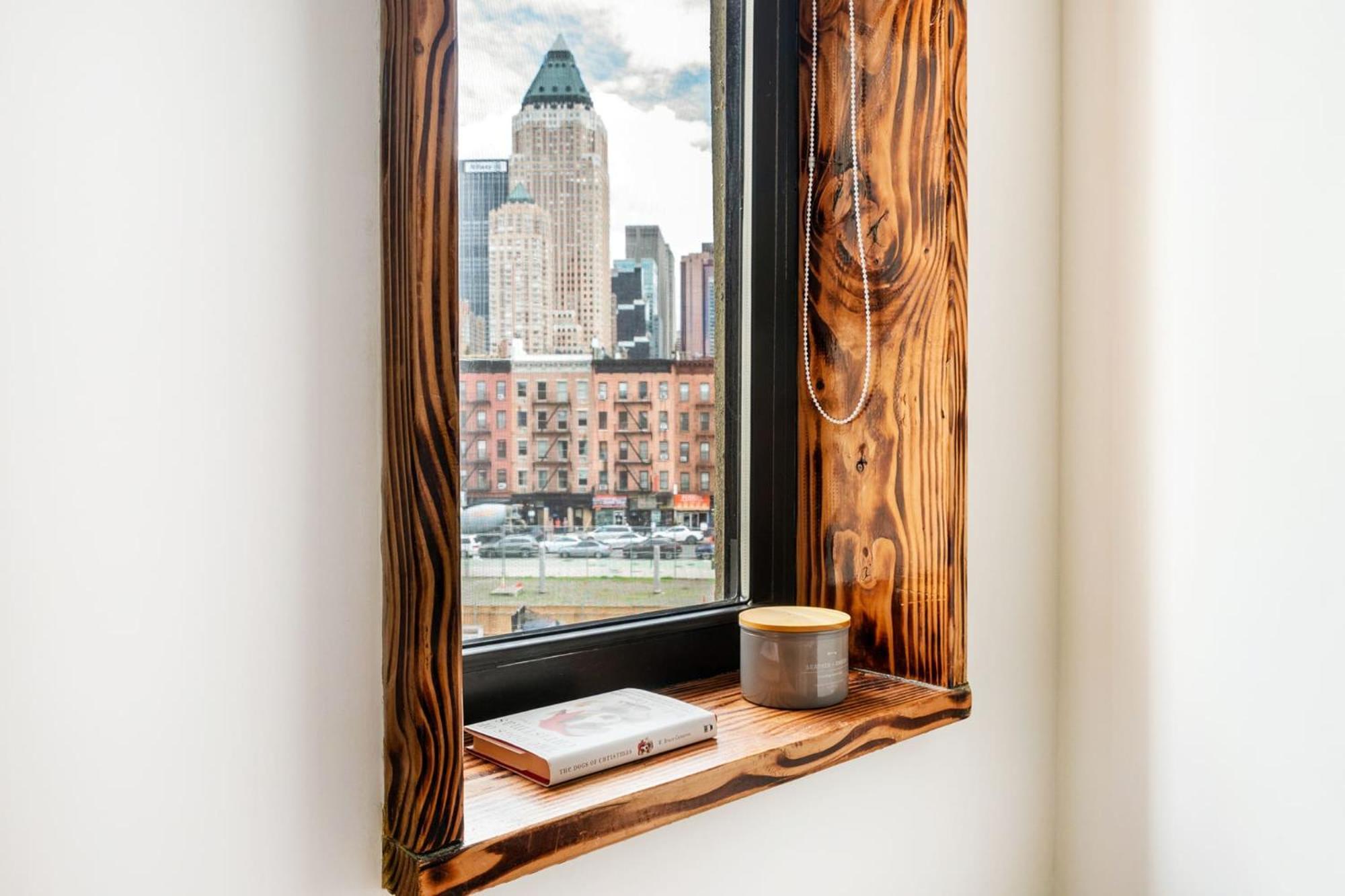 48-4fe 2br Prime Midtown West Apartment New York