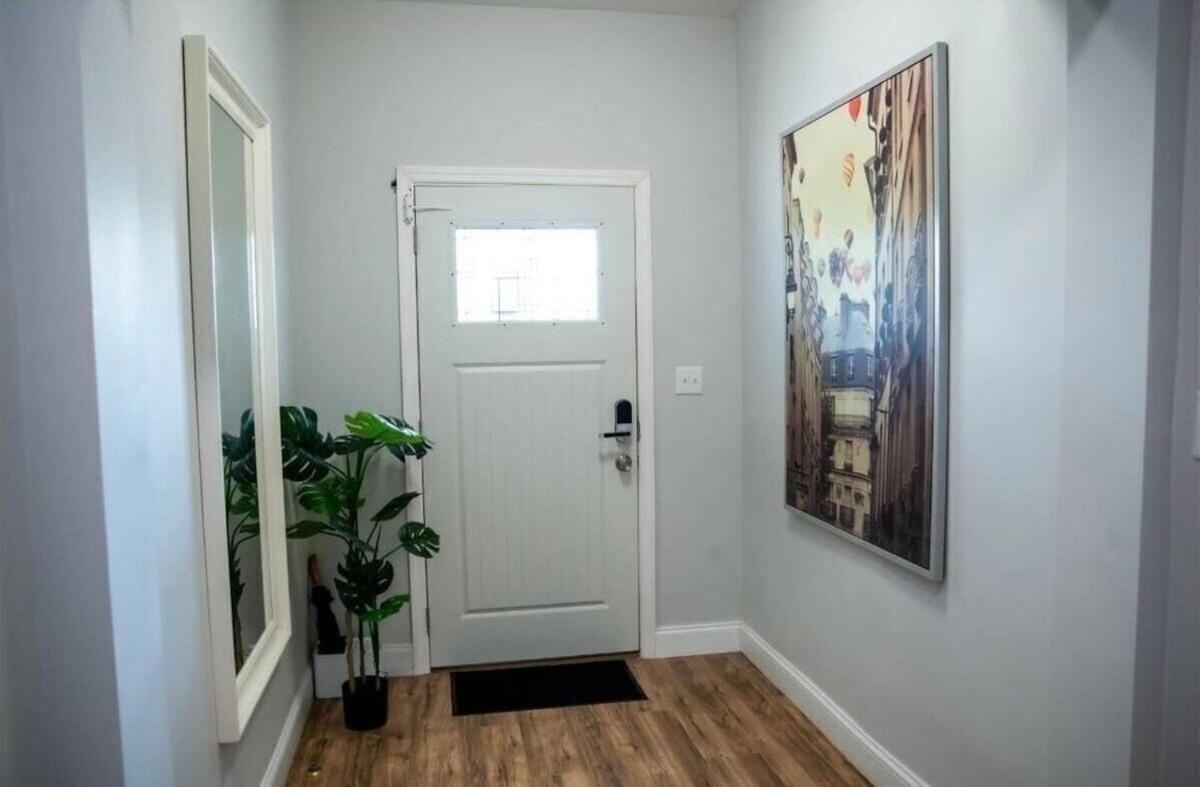 Serenity On The Reservoir Elegant 2br Modern Oasis Brand-new Build, Luxe Touches & Lightning-fast Wifi, Ac Apartment