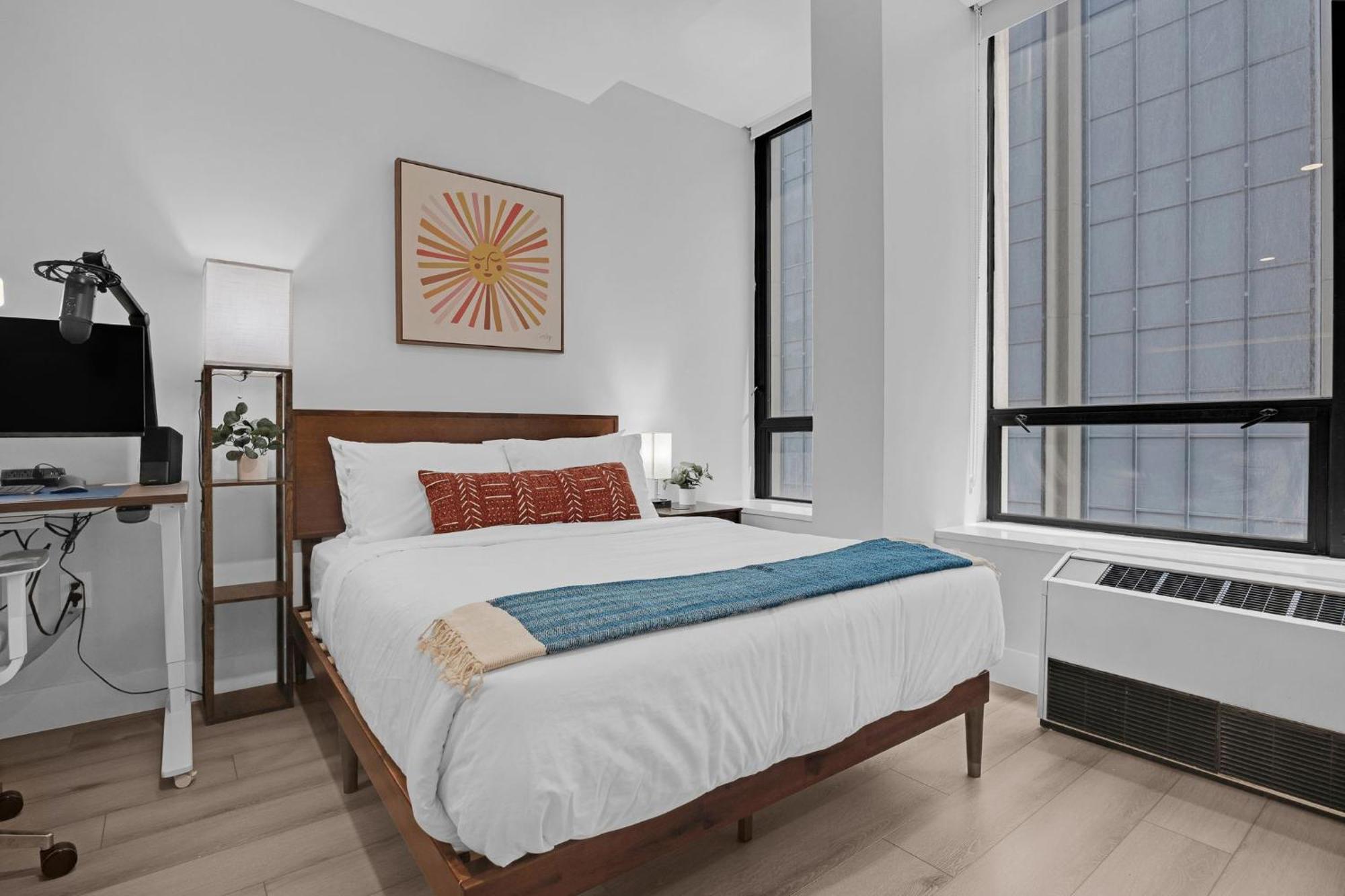 Apartment Fidi W Work Setup By Anyplace - 11680