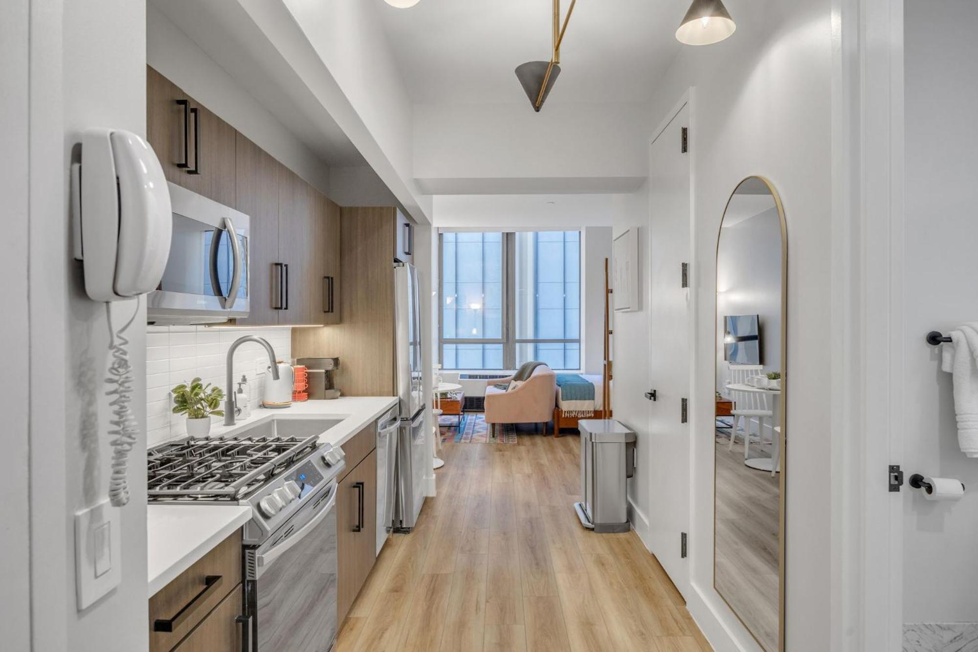 Apartment Fidi W Work Setup By Anyplace - 11653 New York
