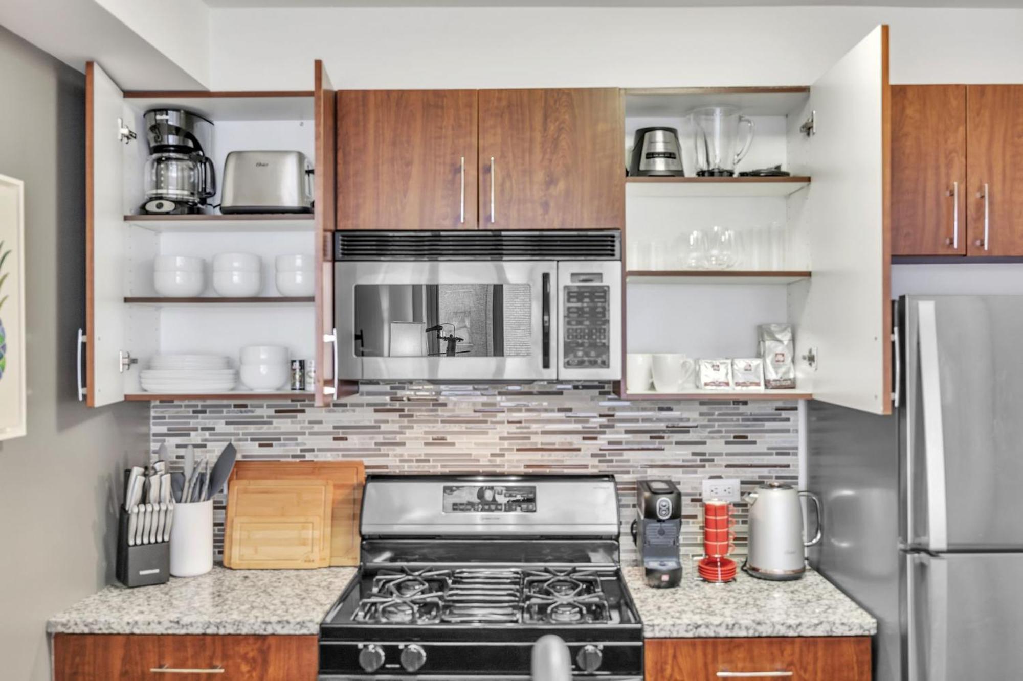 Apartment Chelsea 1 Bedroom W Work Setup By Anyplace - 11652 New York