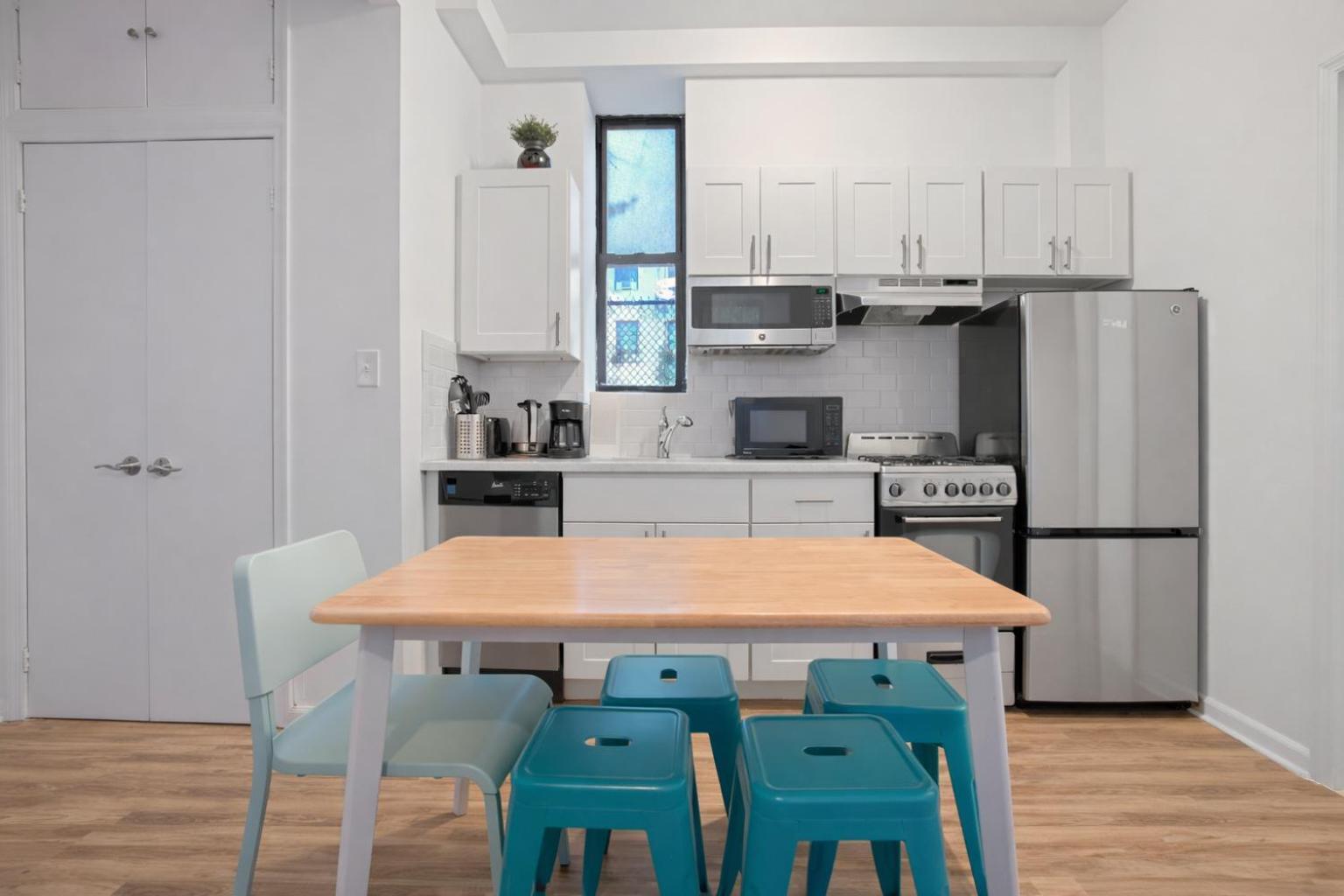 2bd Comfortable In Manhattan Apartment New York
