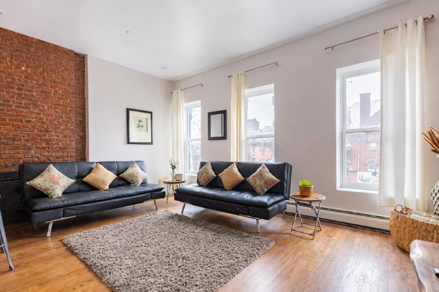 Apartment Plush & Spacious 2-bedroom In Nyc *
