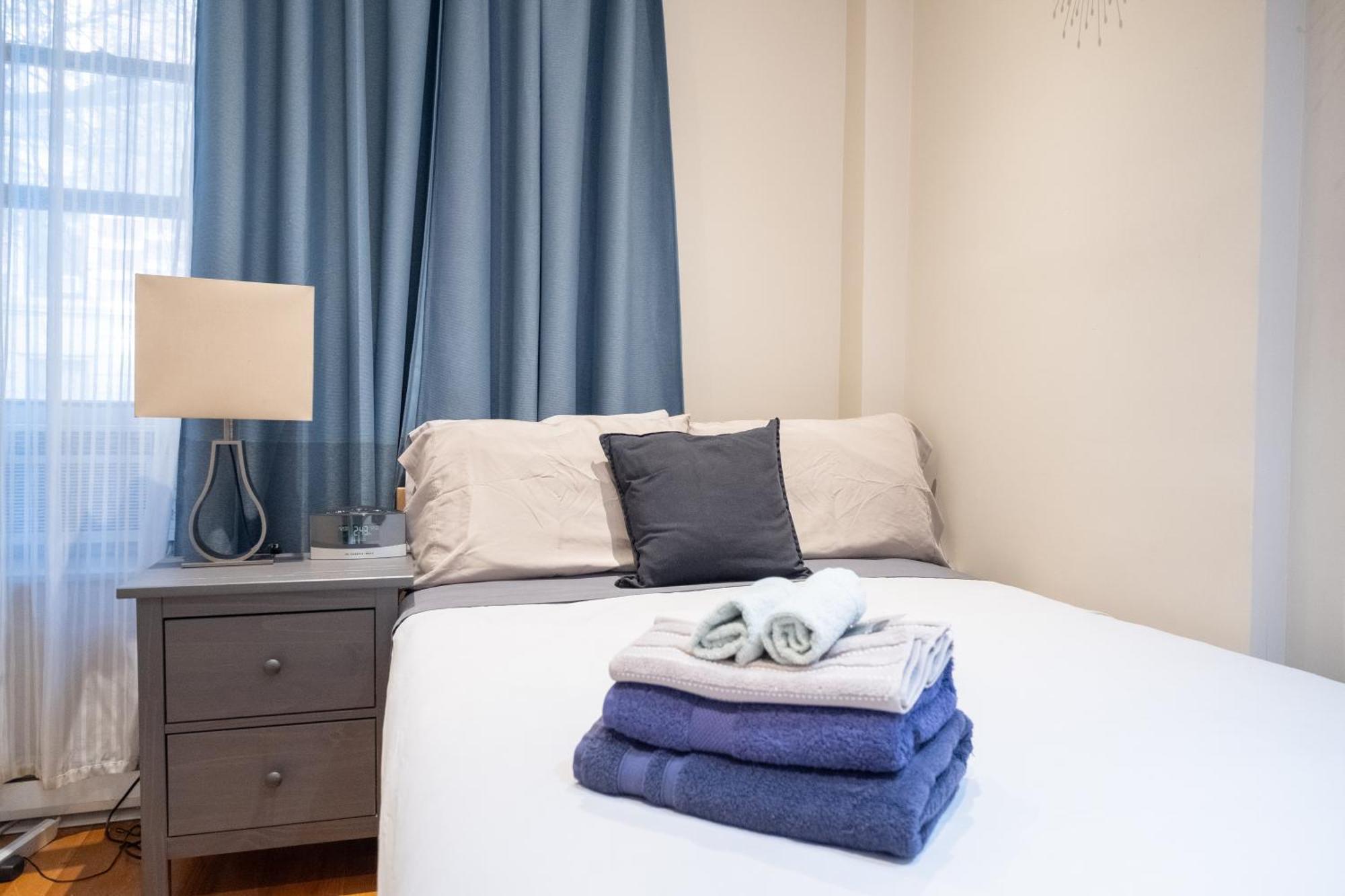 Comfy 2 Bedroom On Park West Apartment New York