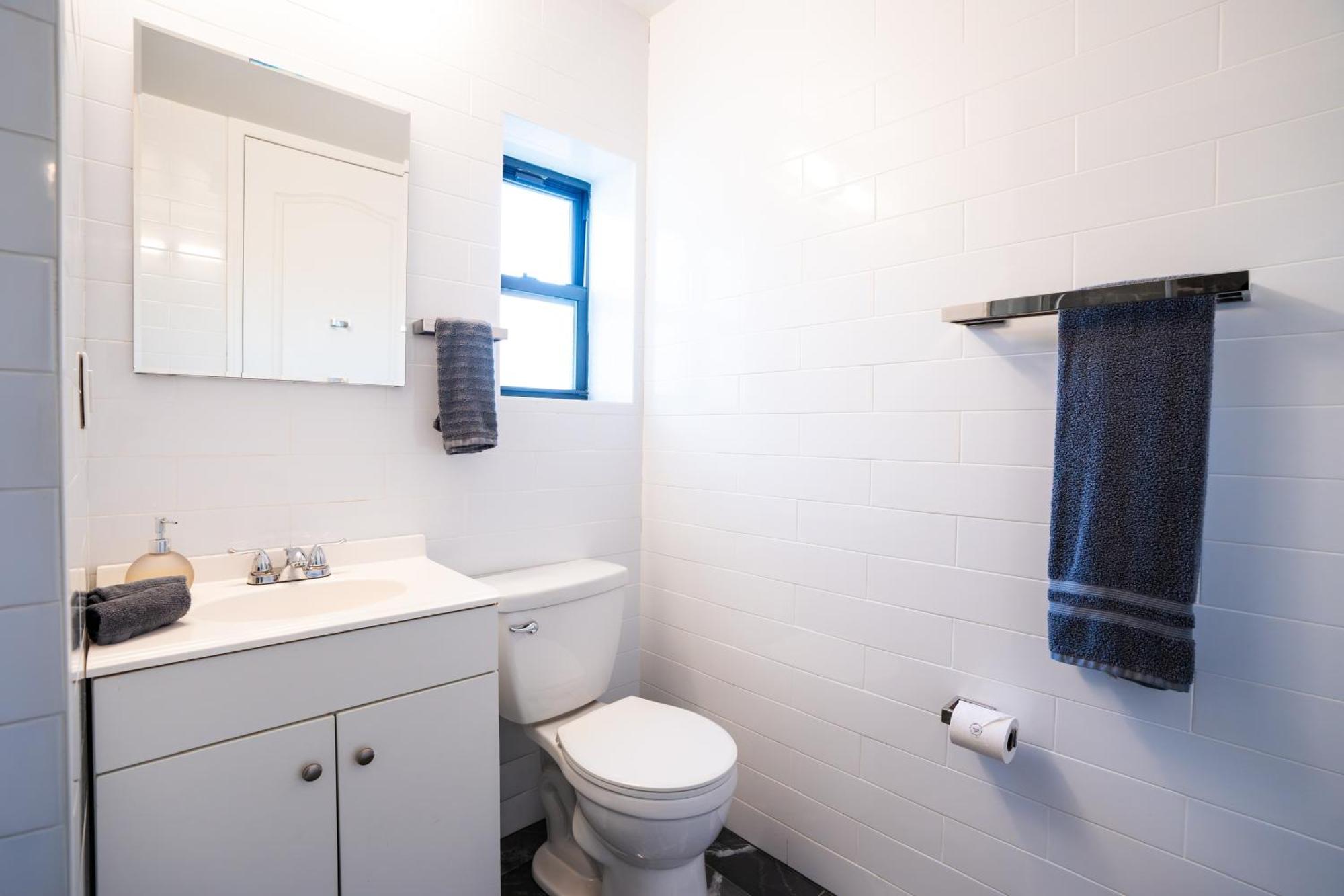Harlem, Manhattan 4-bedroom Penthouse I 2-bathroom Apartment