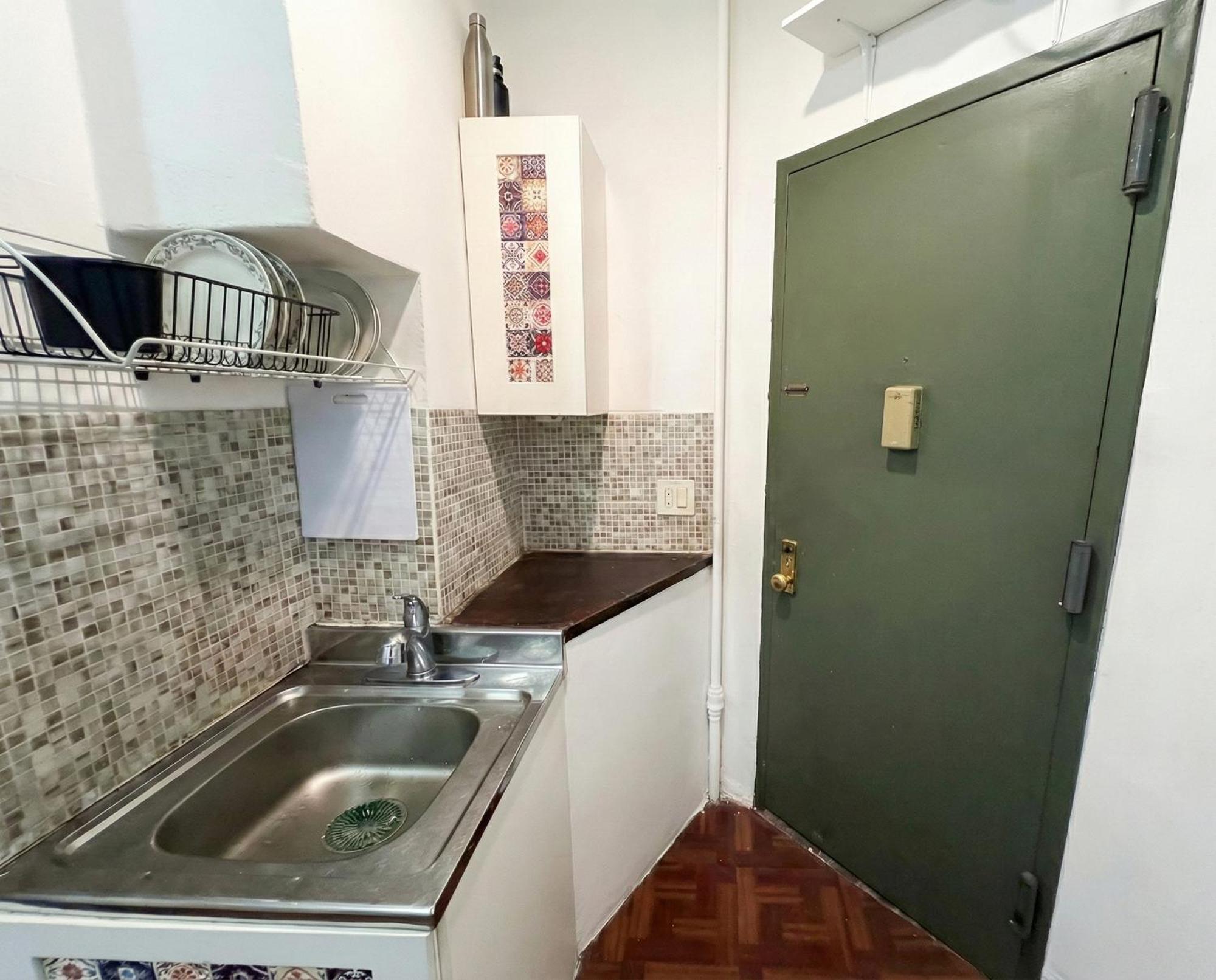 Upper West Side 10 Minutes Walk From Park Apartment *