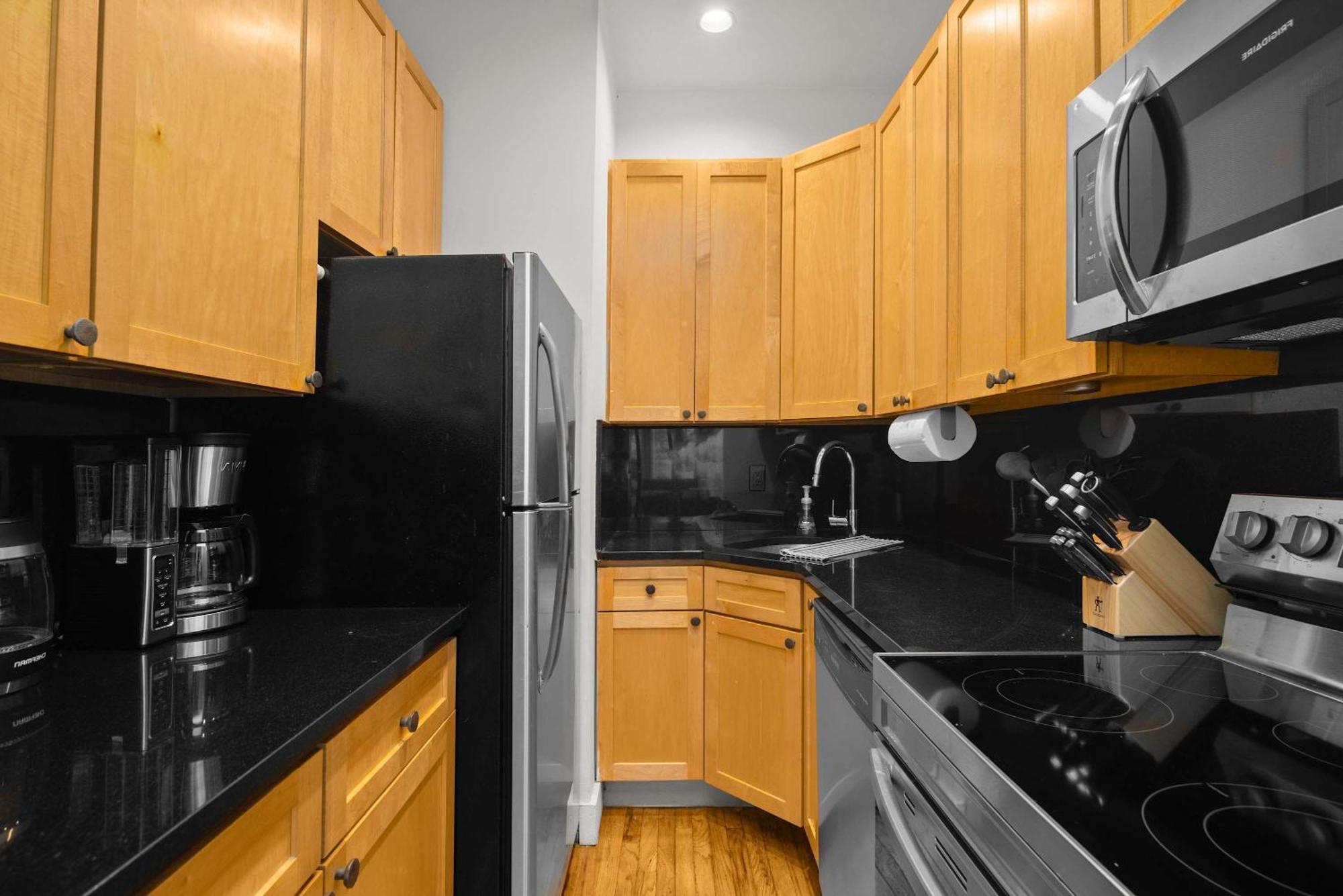 Stylish Manhattan Escape In Prime Spot Apartment *