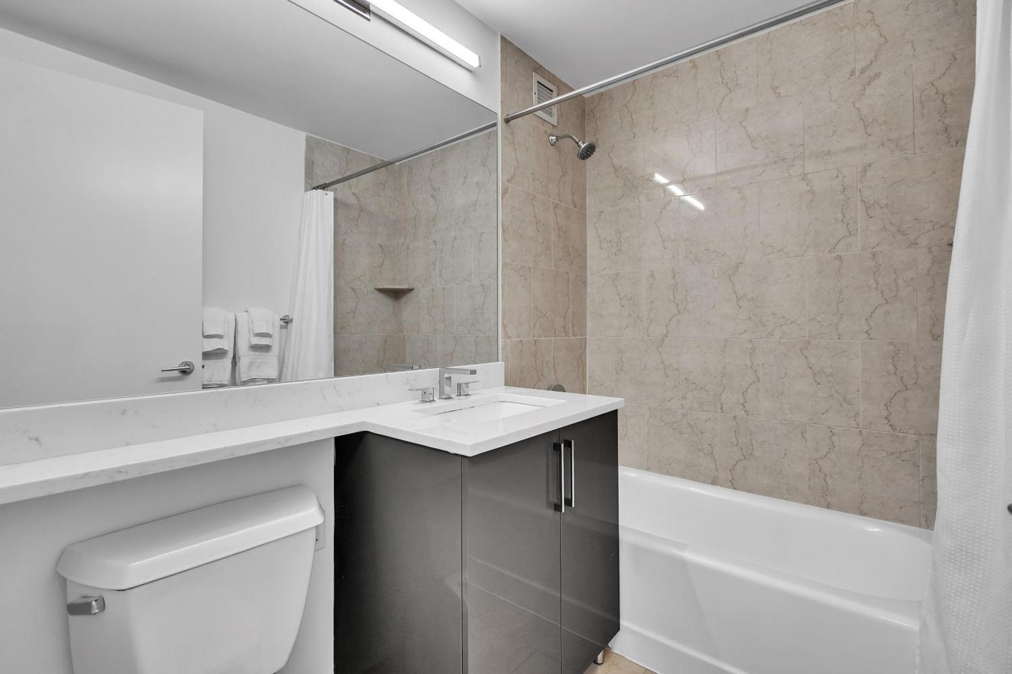 Fidi 1 Bedroom W Work Setupby Anyplace - 11667 New York