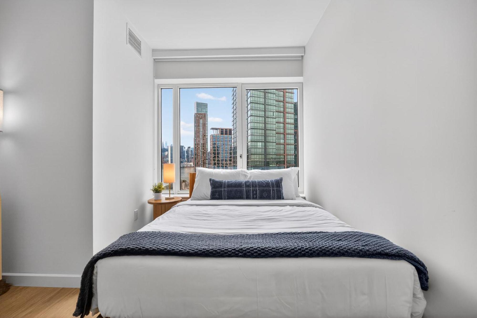 Apartment Greenpoint 1br W Work Setup By Anyplace - 11740