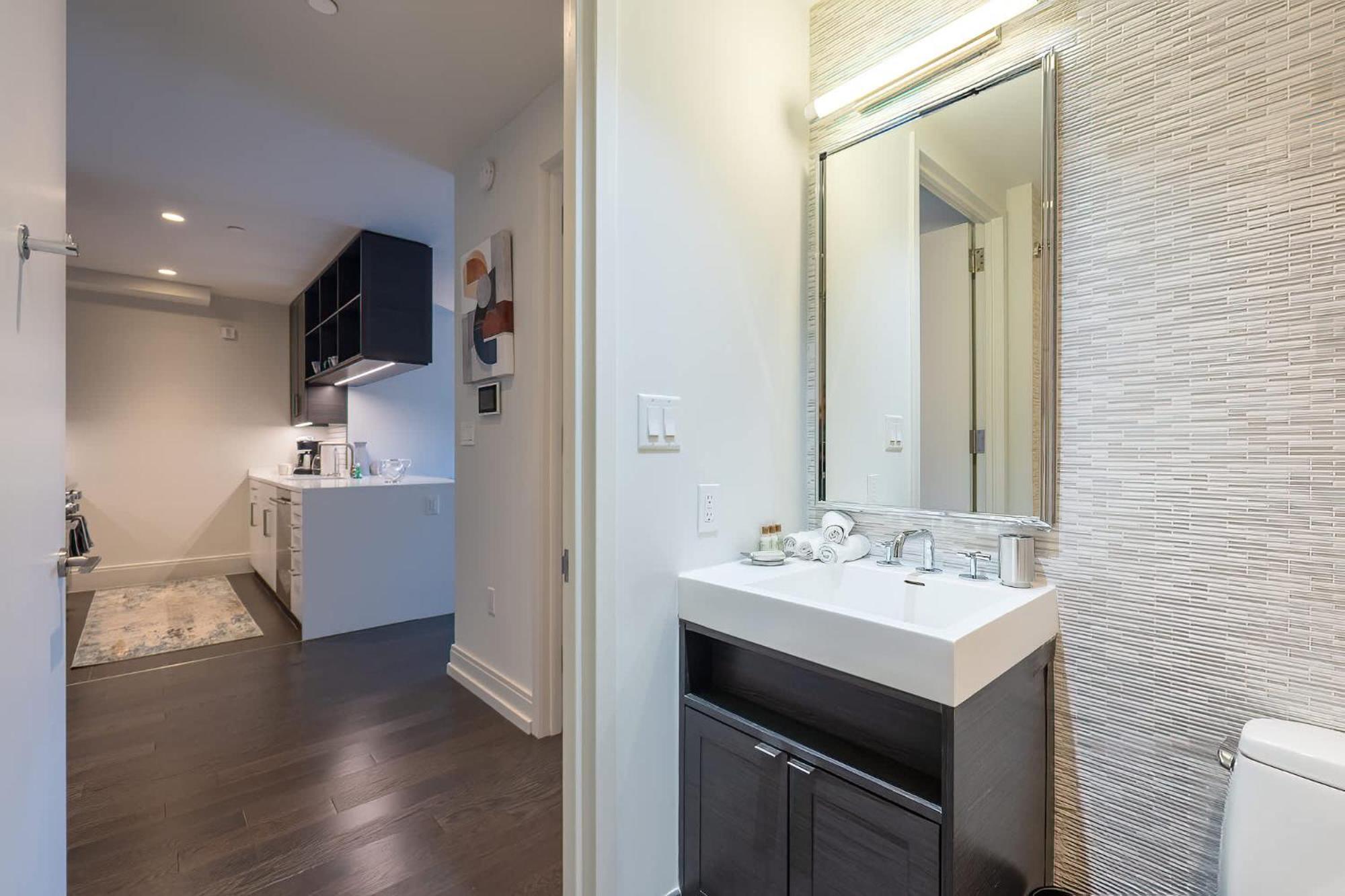 Luxury With Gym & Pool * New York