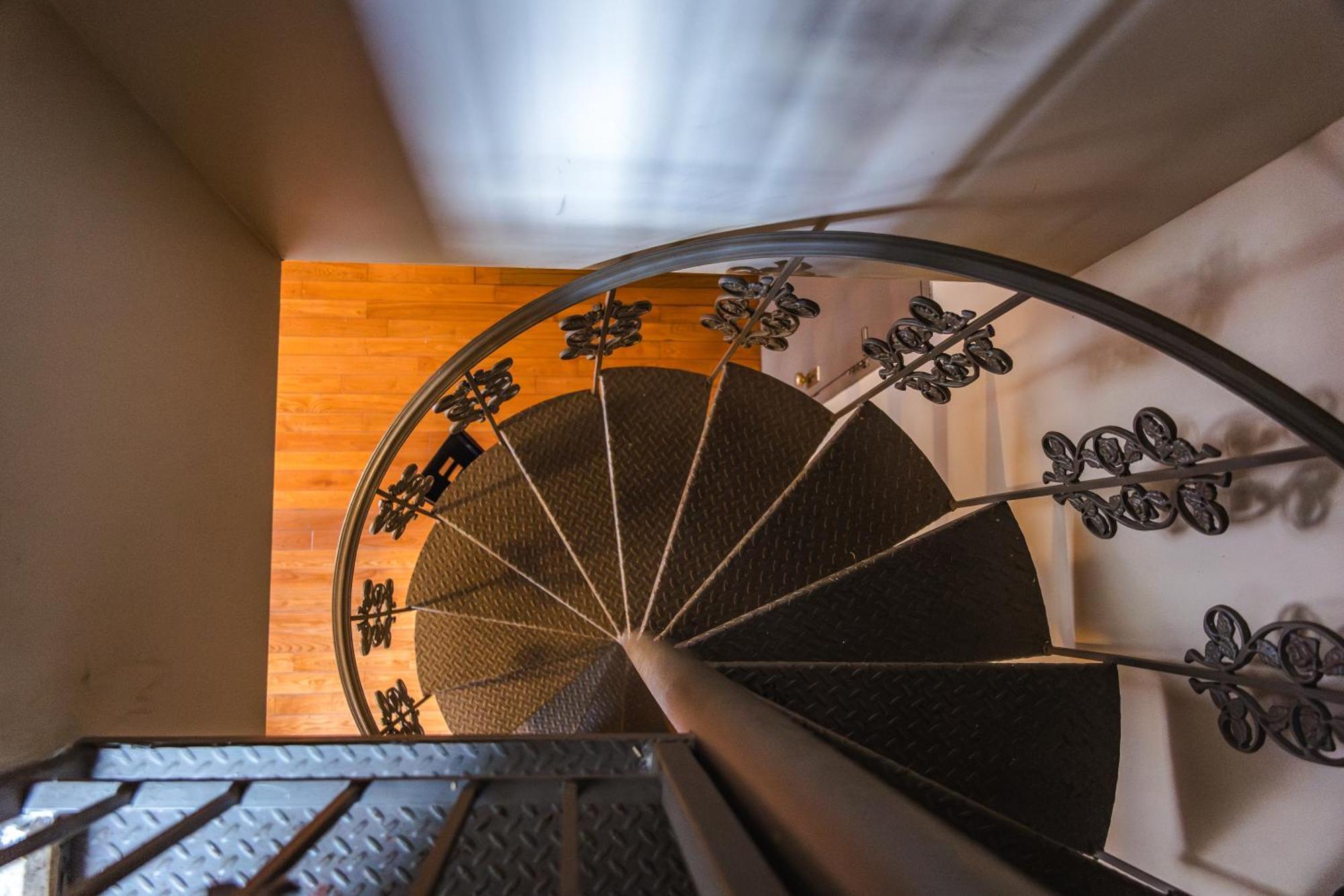 Apartment Bright & Stylish Manhattan New York