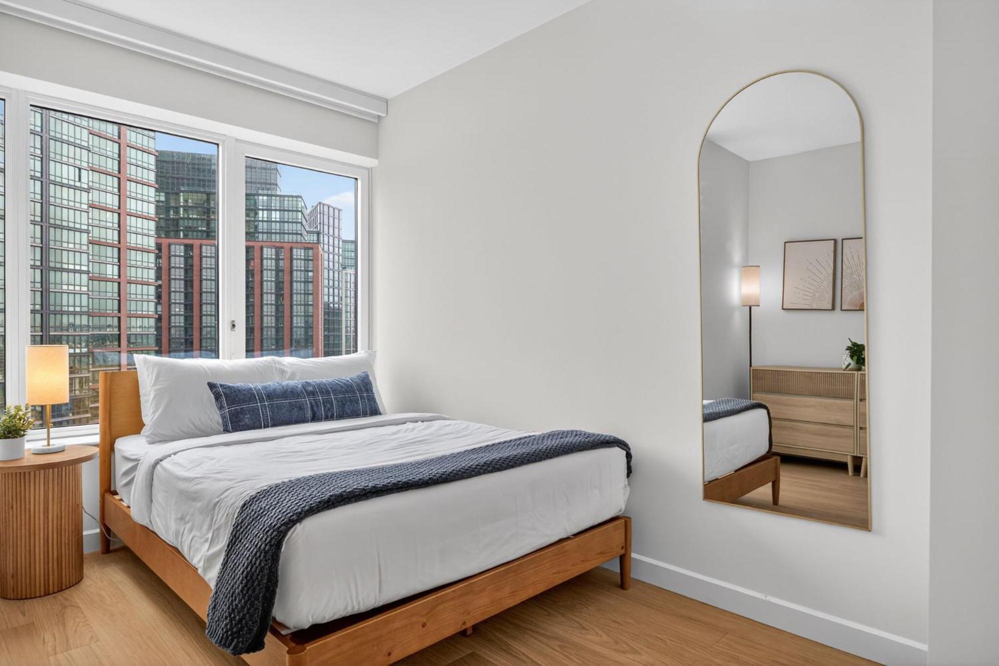 Greenpoint 1br W Work Setup By Anyplace - 11756 Apartment New York