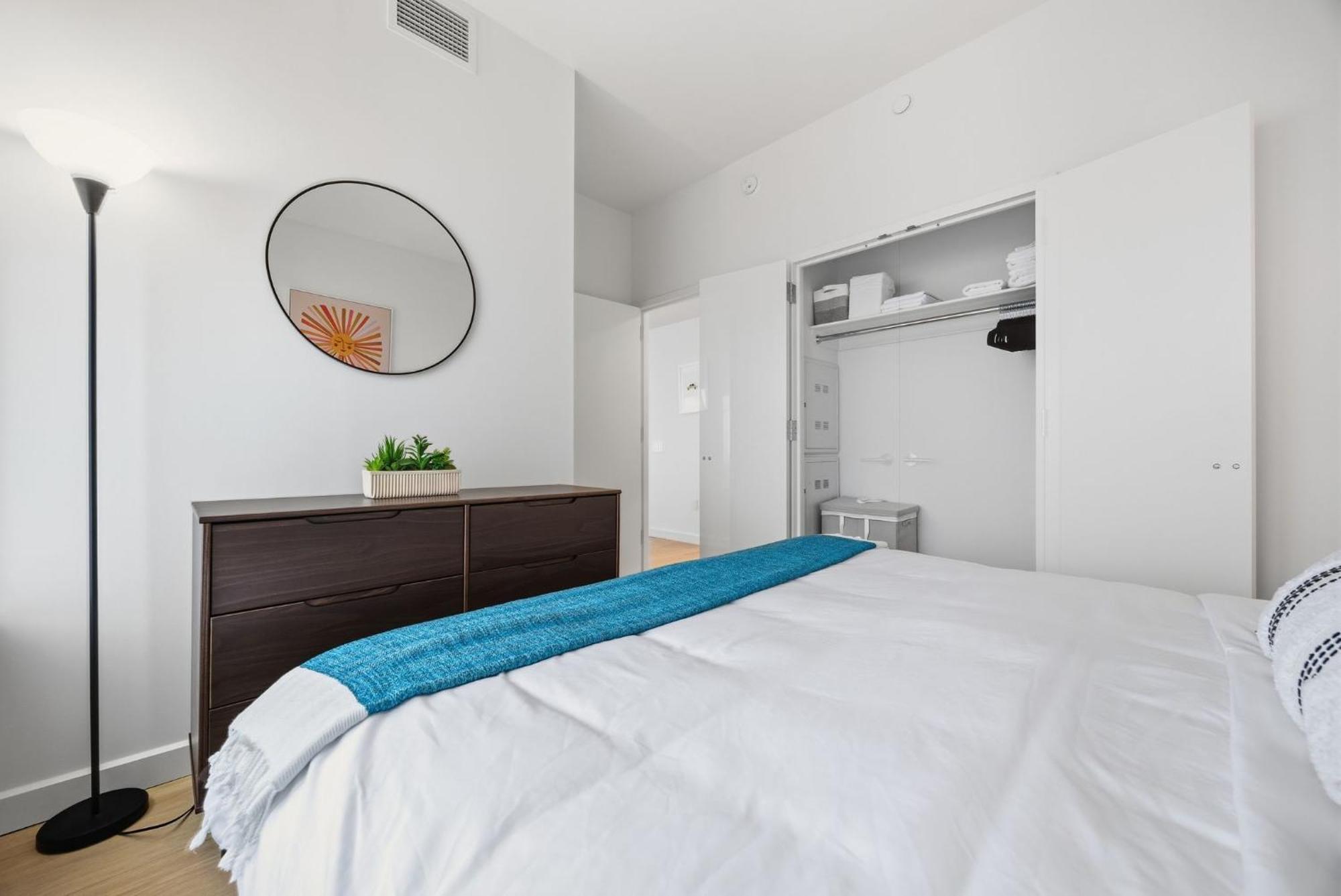 Apartment Greenpoint 1br W Work Setup By Anyplace - 11741 *