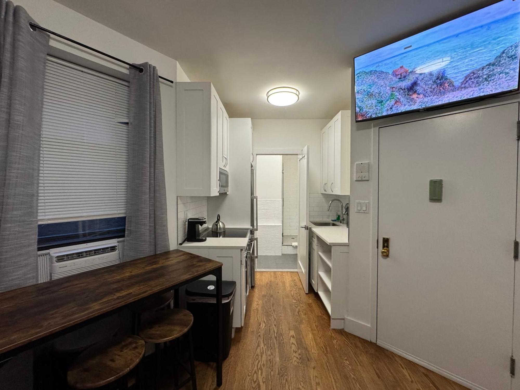 Evergreen By Park Apartment