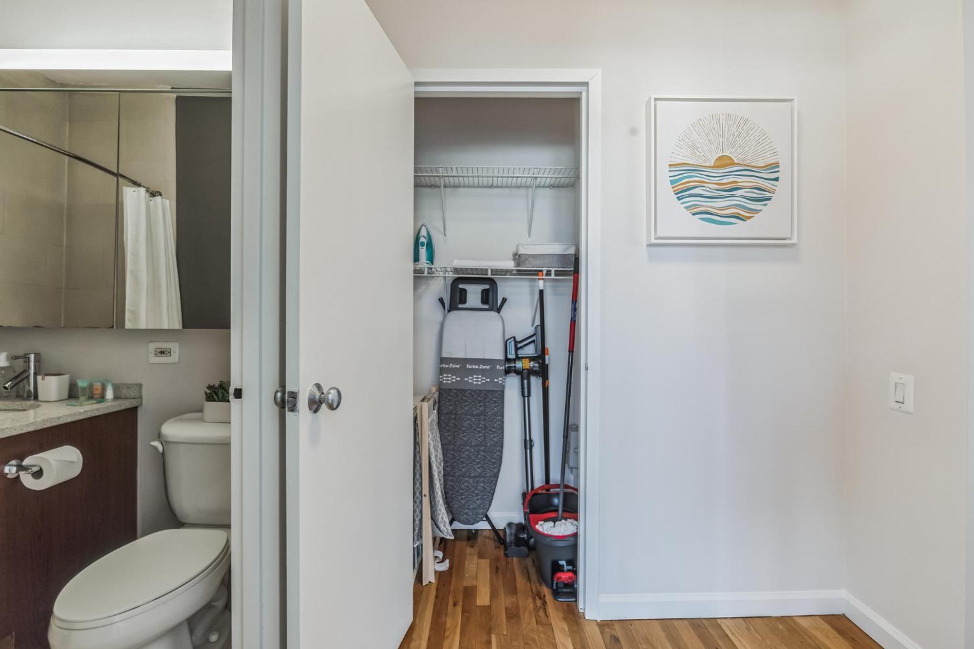 Chelsea 1 Bedroom W Work Setup By Anyplace - 11651 New York