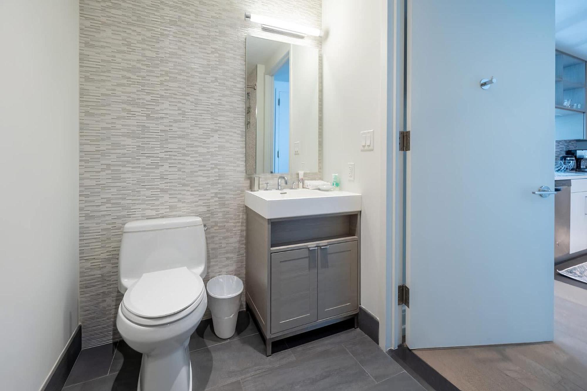 Apartment Spacious Luxury With Wash And Dryer *