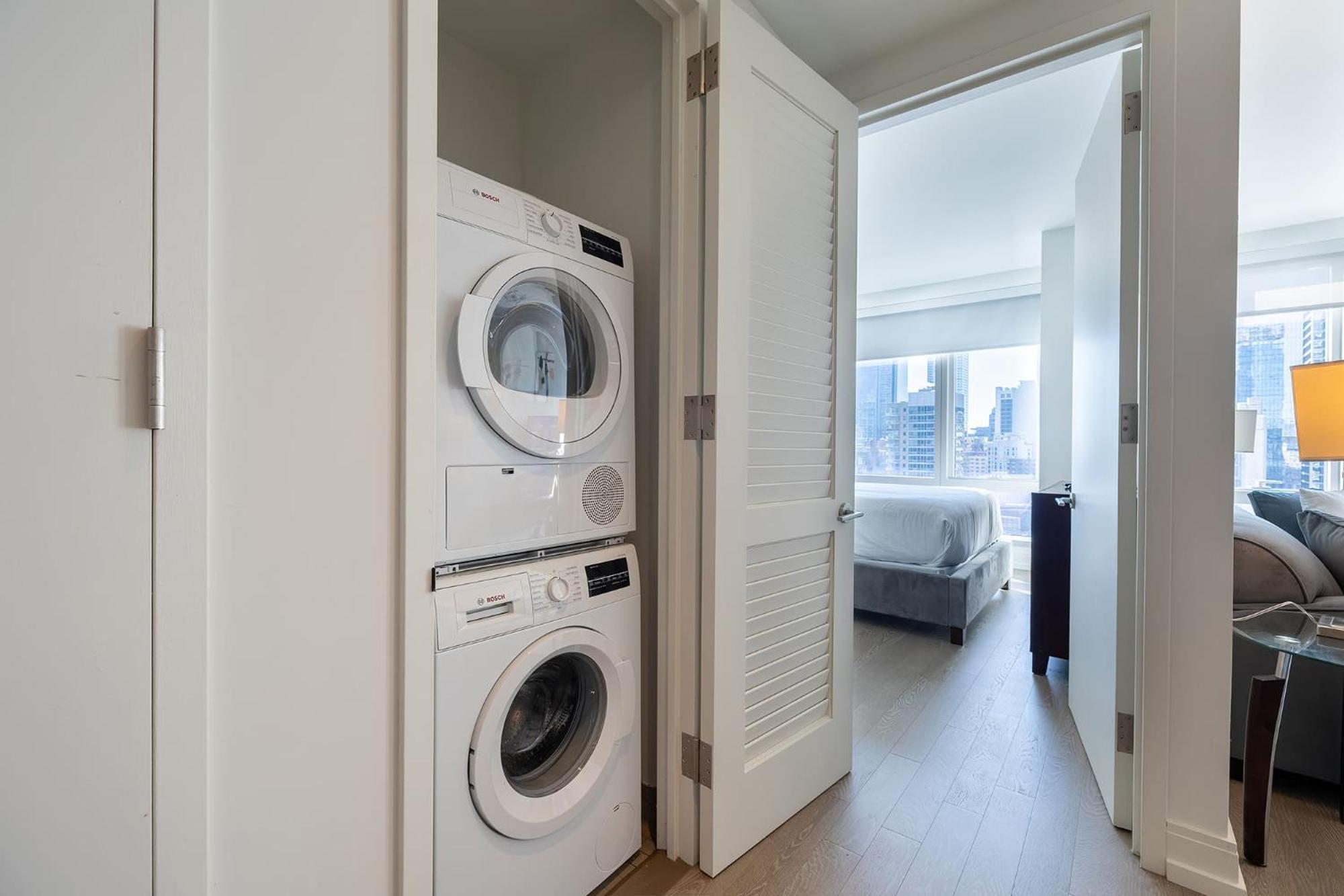 Apartment Spacious Luxury With Wash And Dryer *