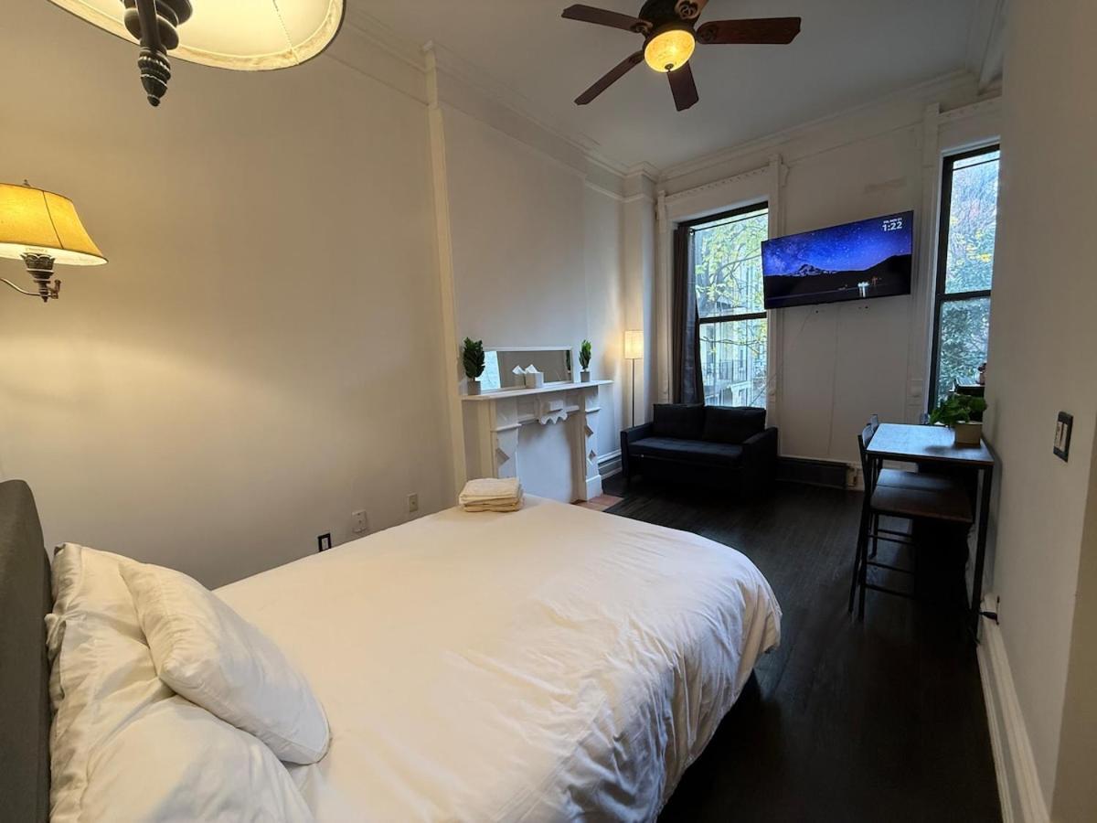 The Lexington Apartment *