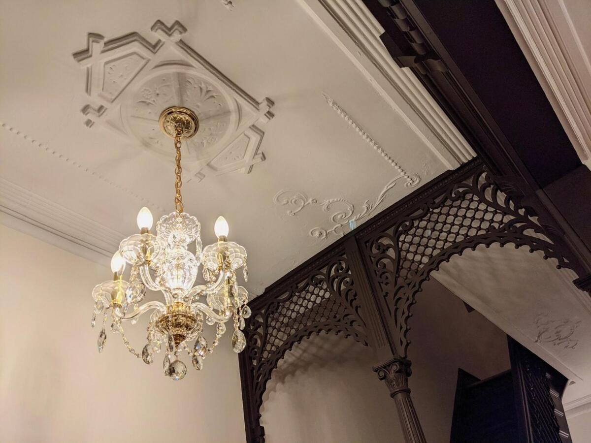 Apartment Luxury Duplex In 1880s Brownstone W Private Garden