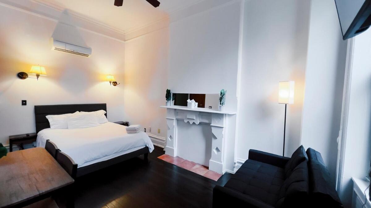 The Lexington Apartment *