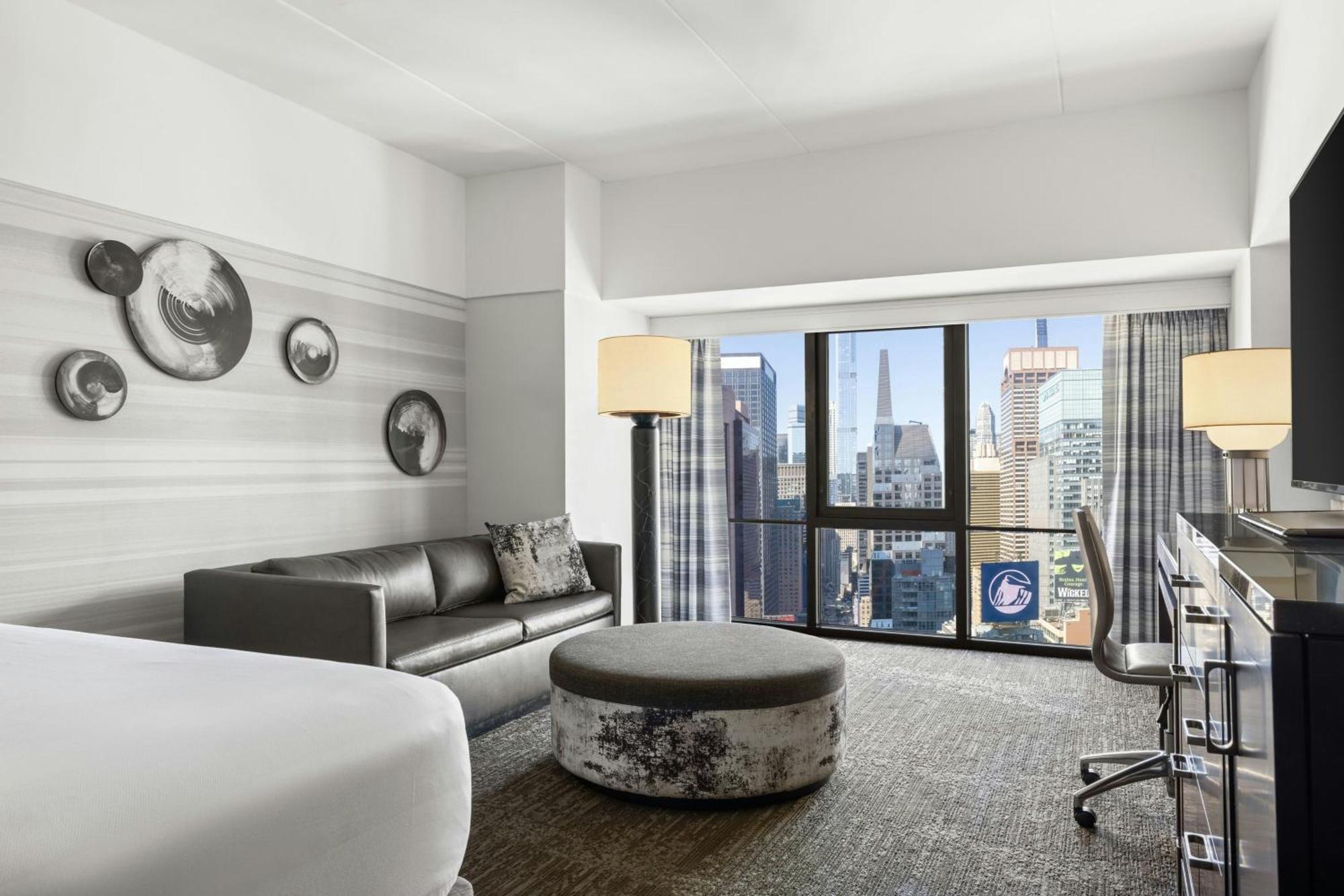 Marriott Marquis Hotel 5*